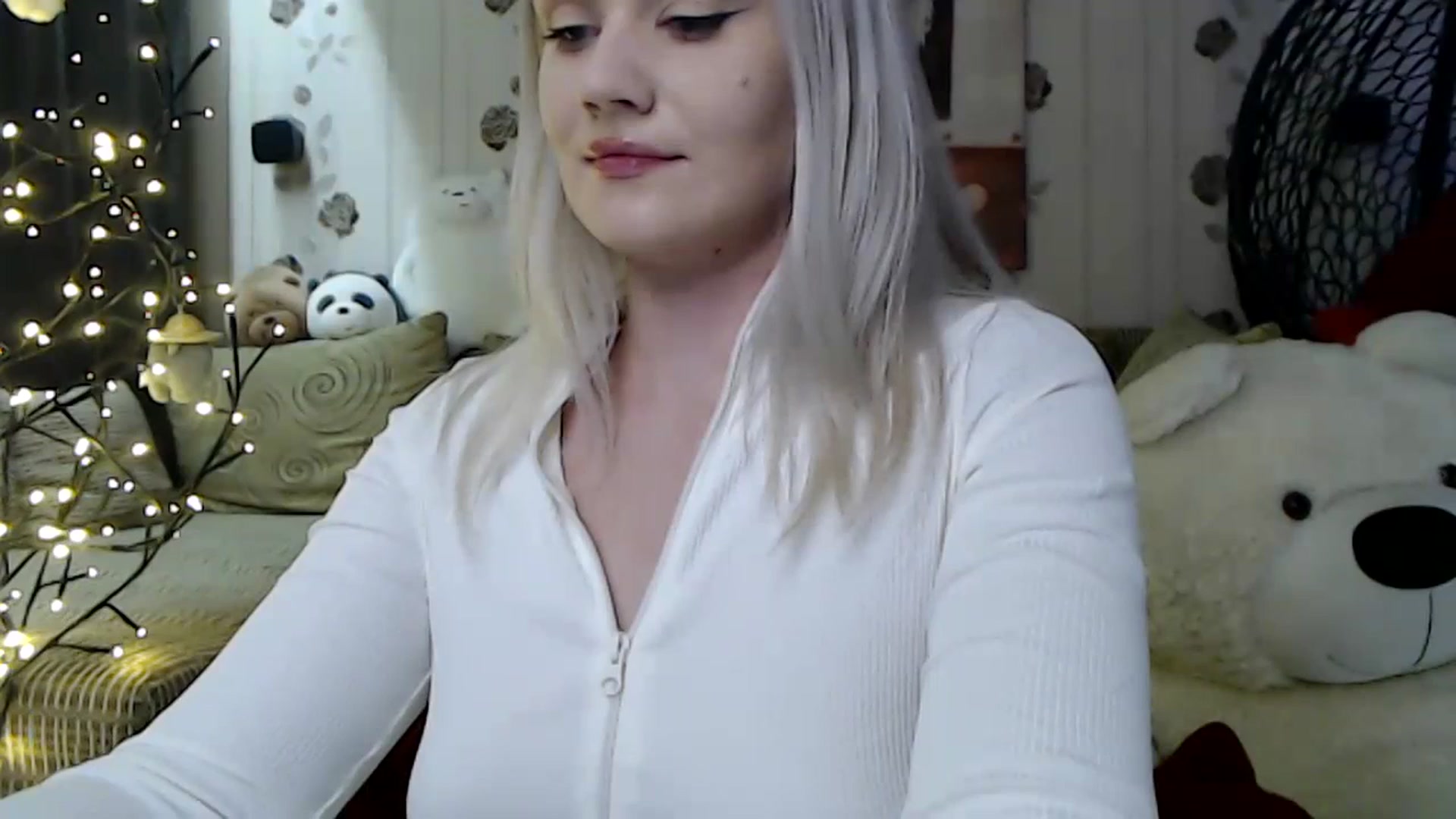 Gallery image thumbnail from RoomOfBears's myfreecams stream on, 12/10/2023, 16:16 image 6 of 20