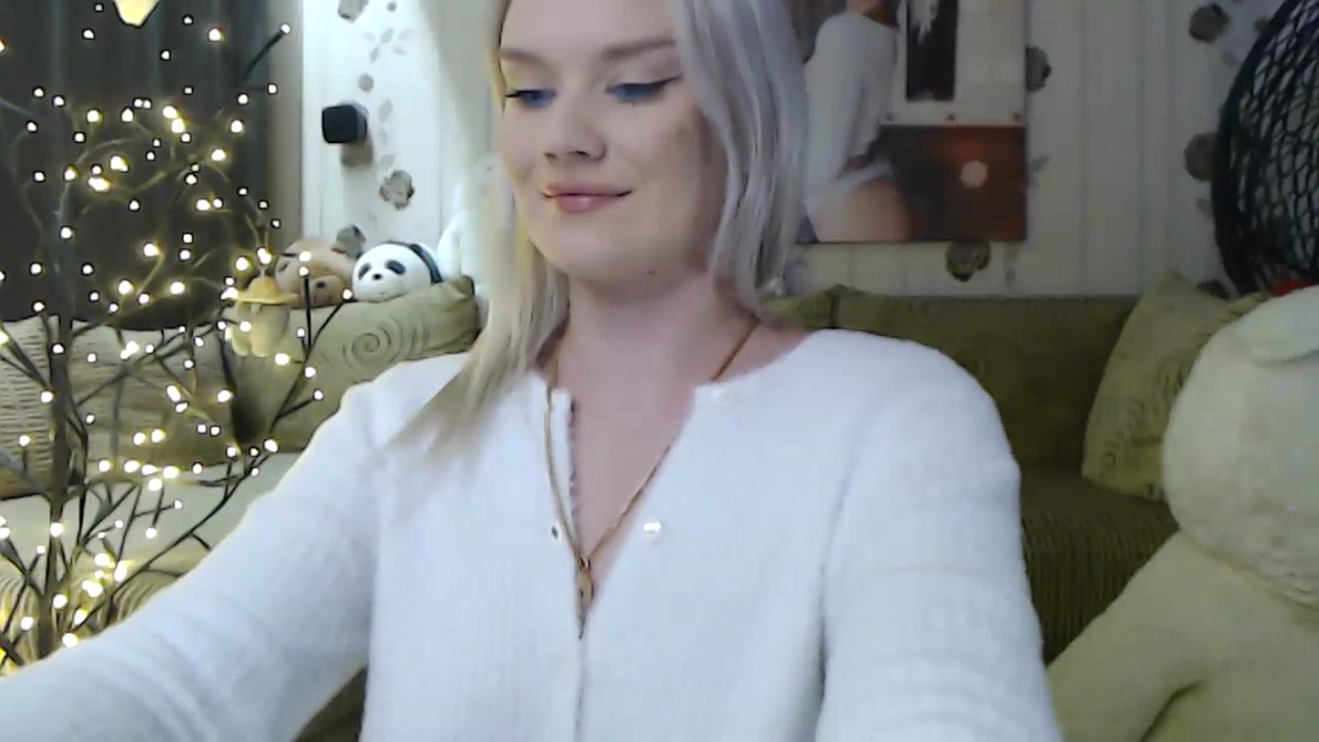 Gallery image thumbnail from RoomOfBears's myfreecams stream on, 12/12/2023, 16:57 image 4 of 20