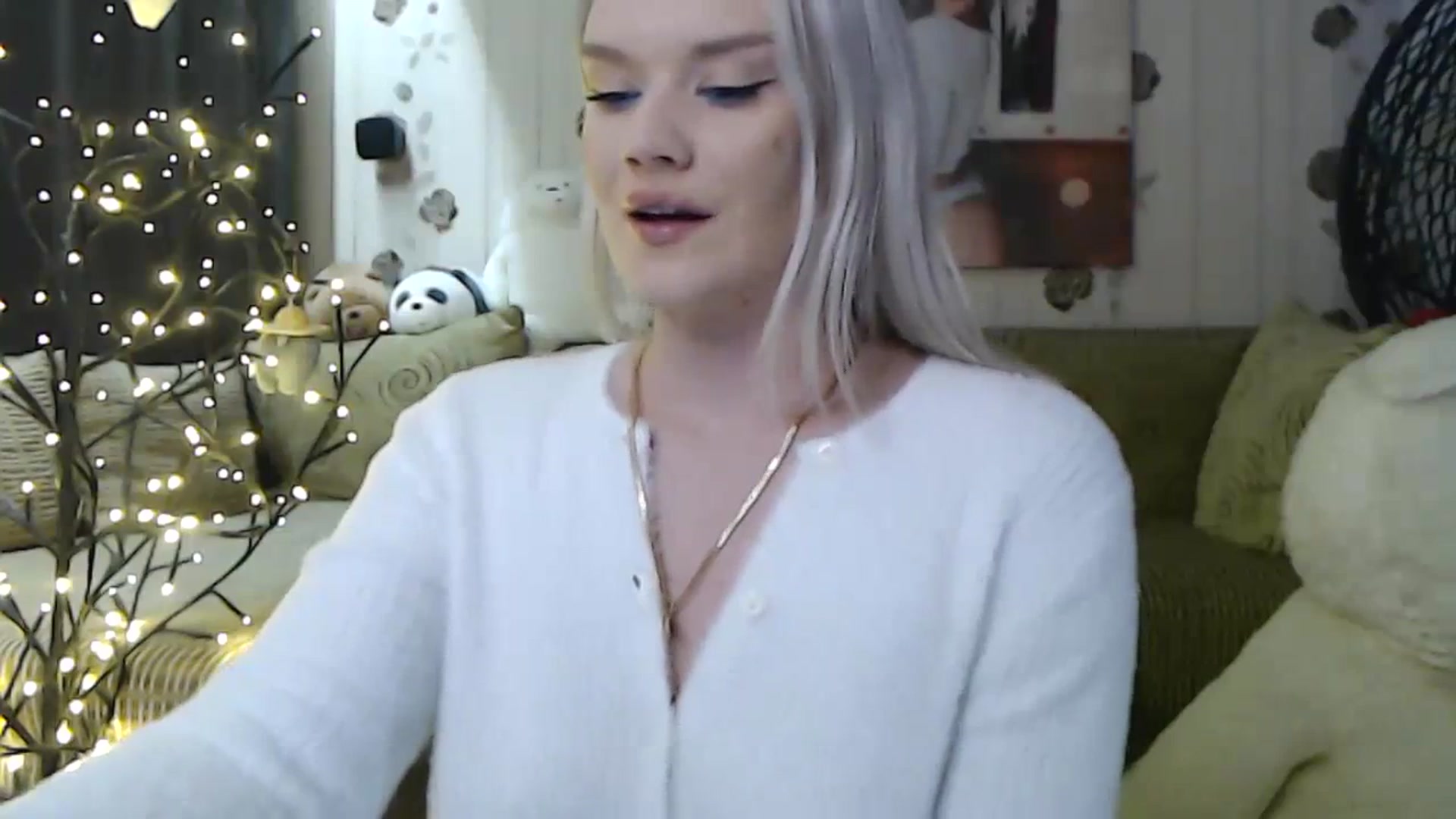 Gallery image thumbnail from RoomOfBears's myfreecams stream on, 12/12/2023, 16:57 image 6 of 20