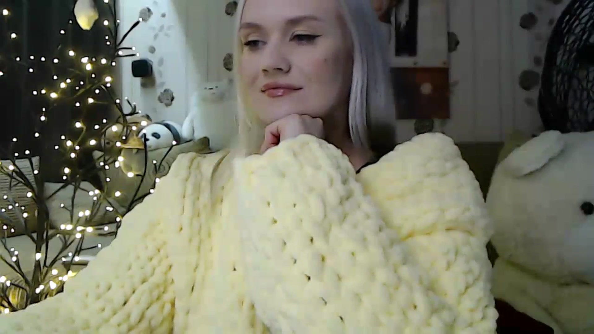 Gallery image thumbnail from RoomOfBears's myfreecams stream on, 12/20/2023, 17:03 image 3 of 20