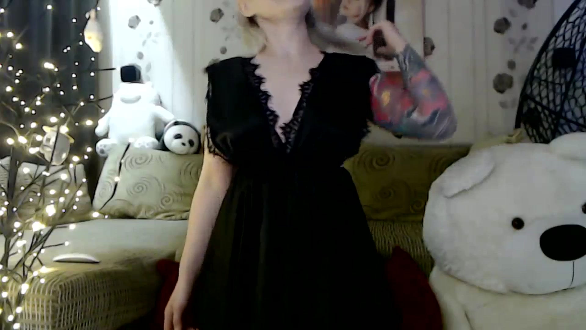 Gallery image thumbnail from RoomOfBears's myfreecams stream on, 01/06/2024, 15:41 image 5 of 20