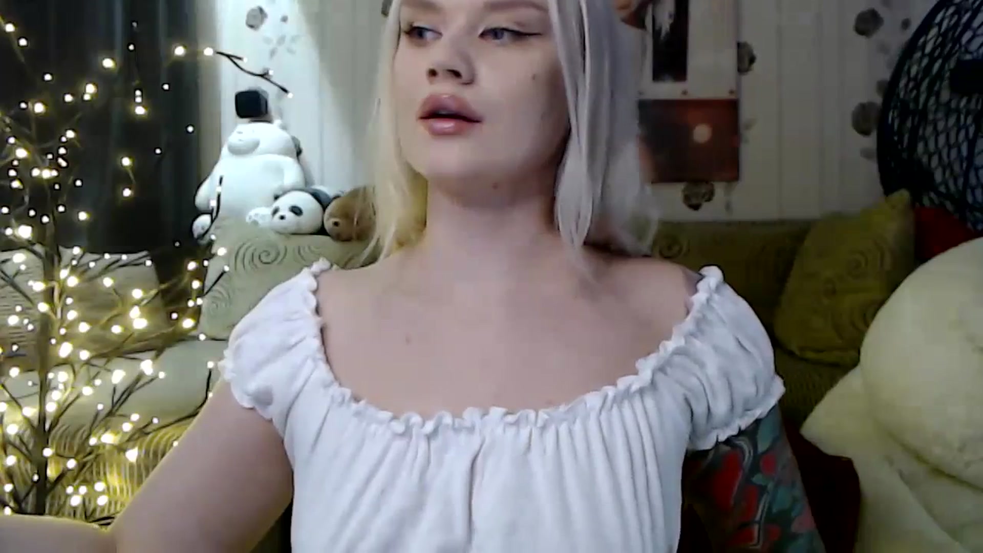 Gallery image thumbnail from RoomOfBears's myfreecams stream on, 01/27/2024, 18:08 image 14 of 20
