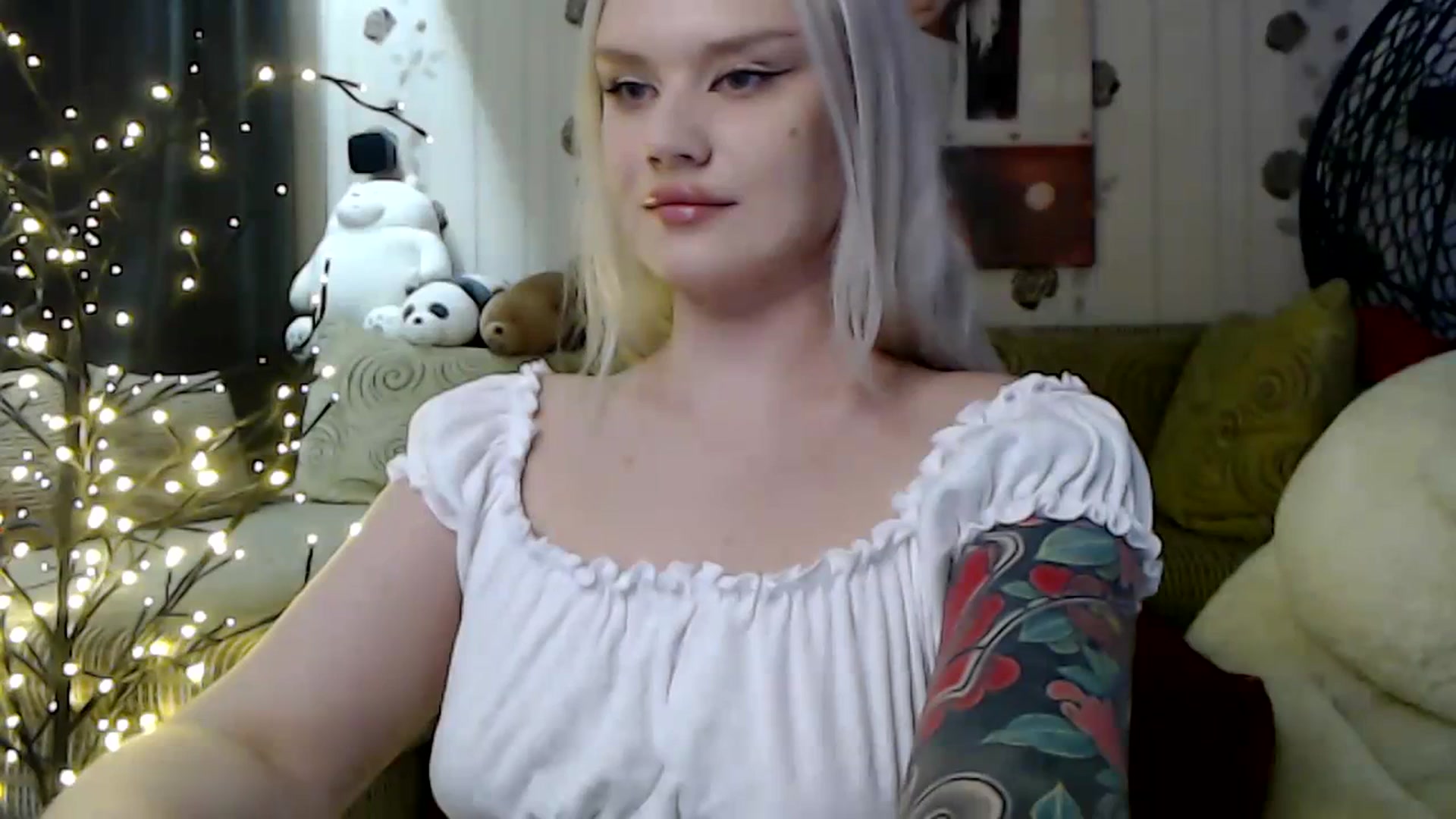 Gallery image thumbnail from RoomOfBears's myfreecams stream on, 01/27/2024, 18:08 image 15 of 20