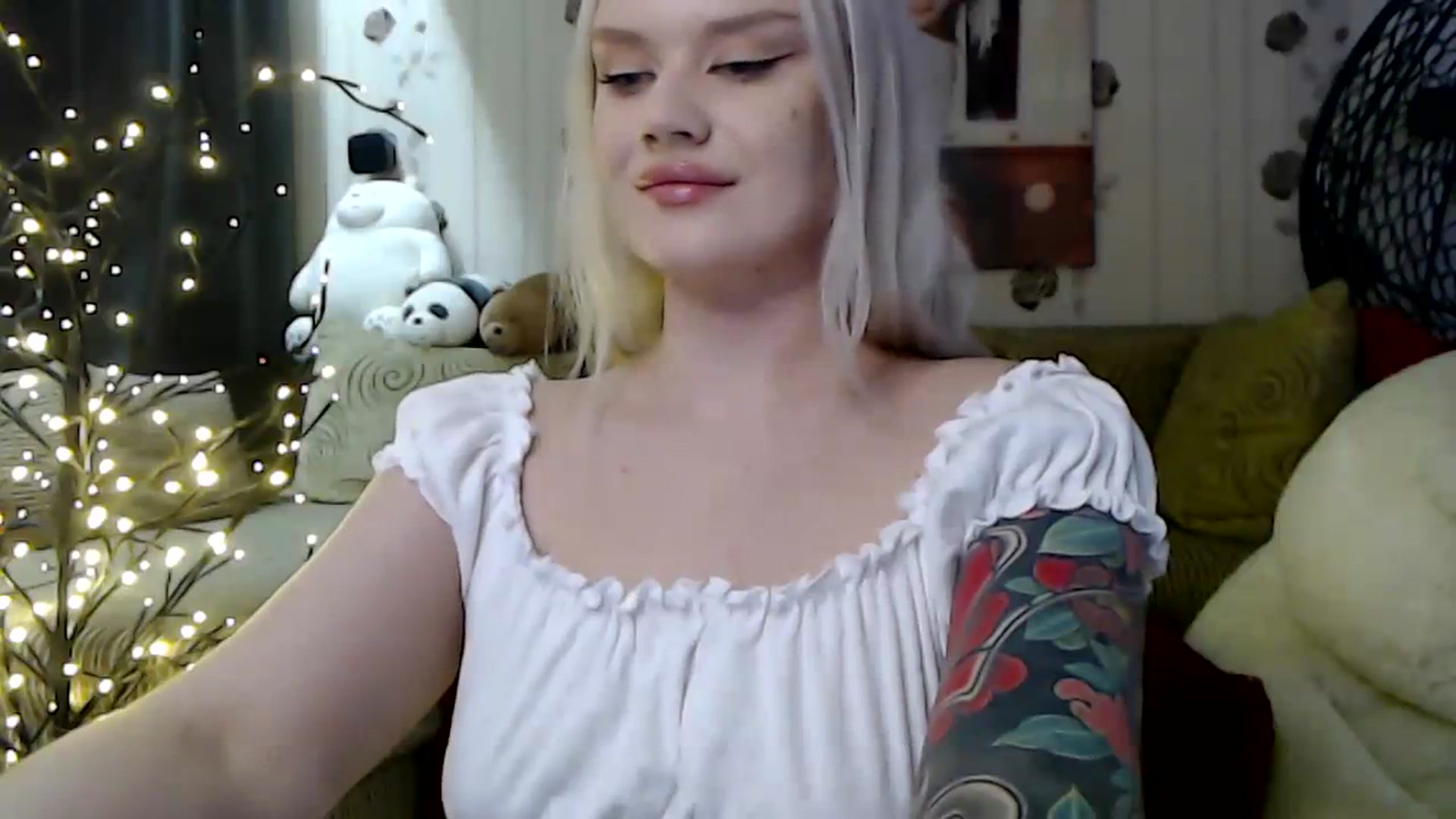 Gallery image thumbnail from RoomOfBears's myfreecams stream on, 01/27/2024, 18:08 image 16 of 20