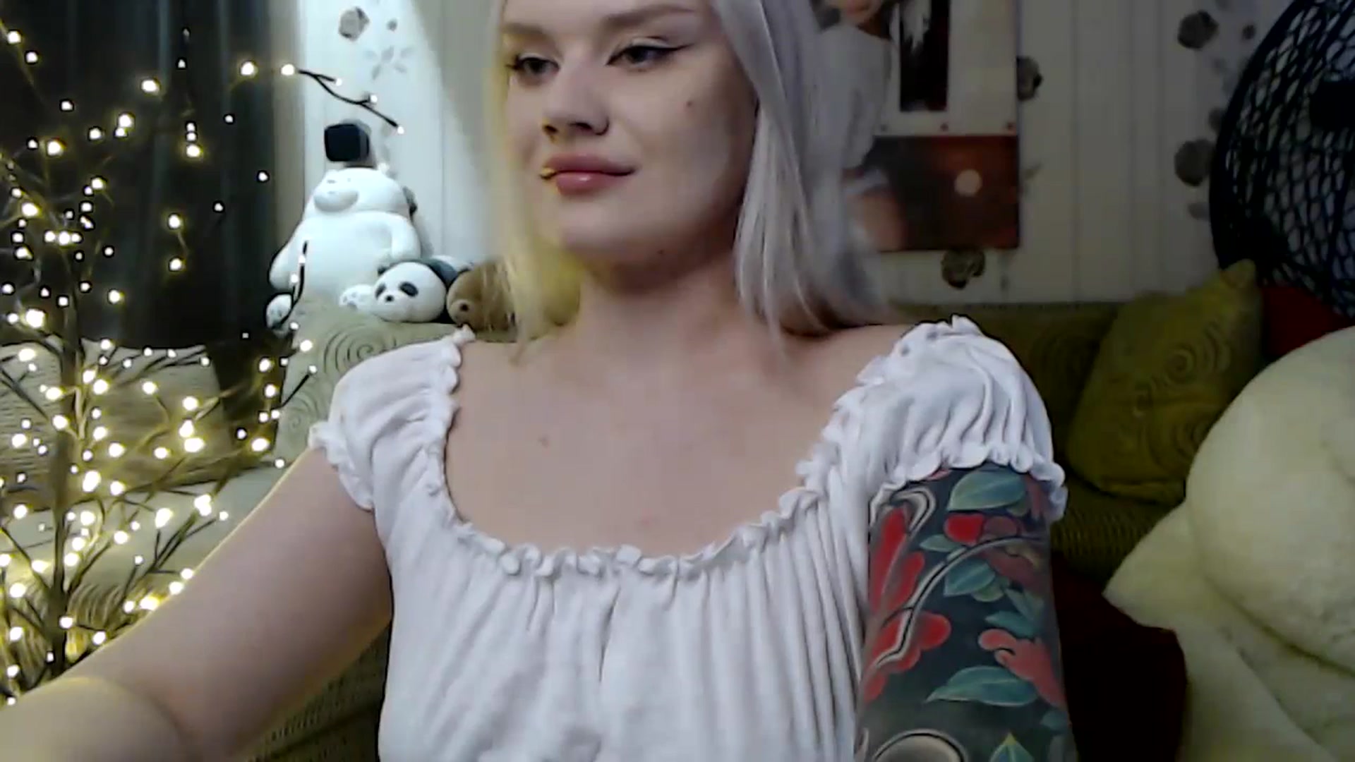 Gallery image thumbnail from RoomOfBears's myfreecams stream on, 01/27/2024, 18:08 image 11 of 20
