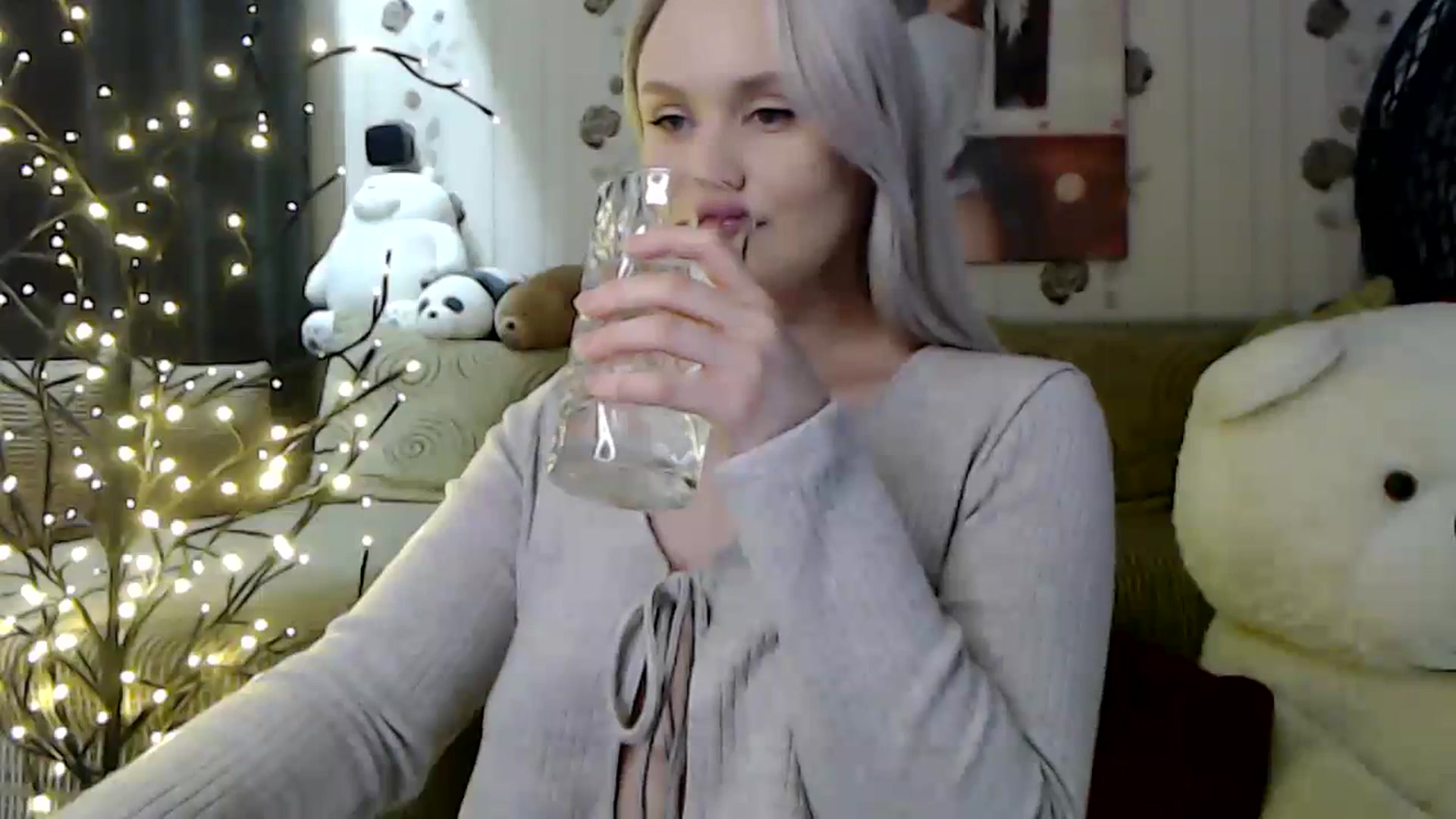 Gallery image thumbnail from RoomOfBears's myfreecams stream on, 01/30/2024, 17:08 image 4 of 20