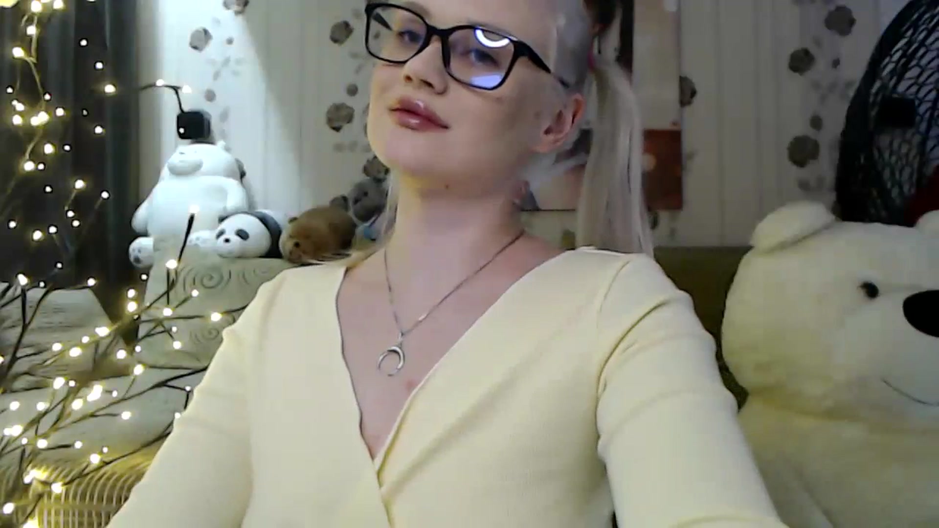 Gallery image thumbnail from RoomOfBears's myfreecams stream on, 02/08/2024, 18:59 image 14 of 20