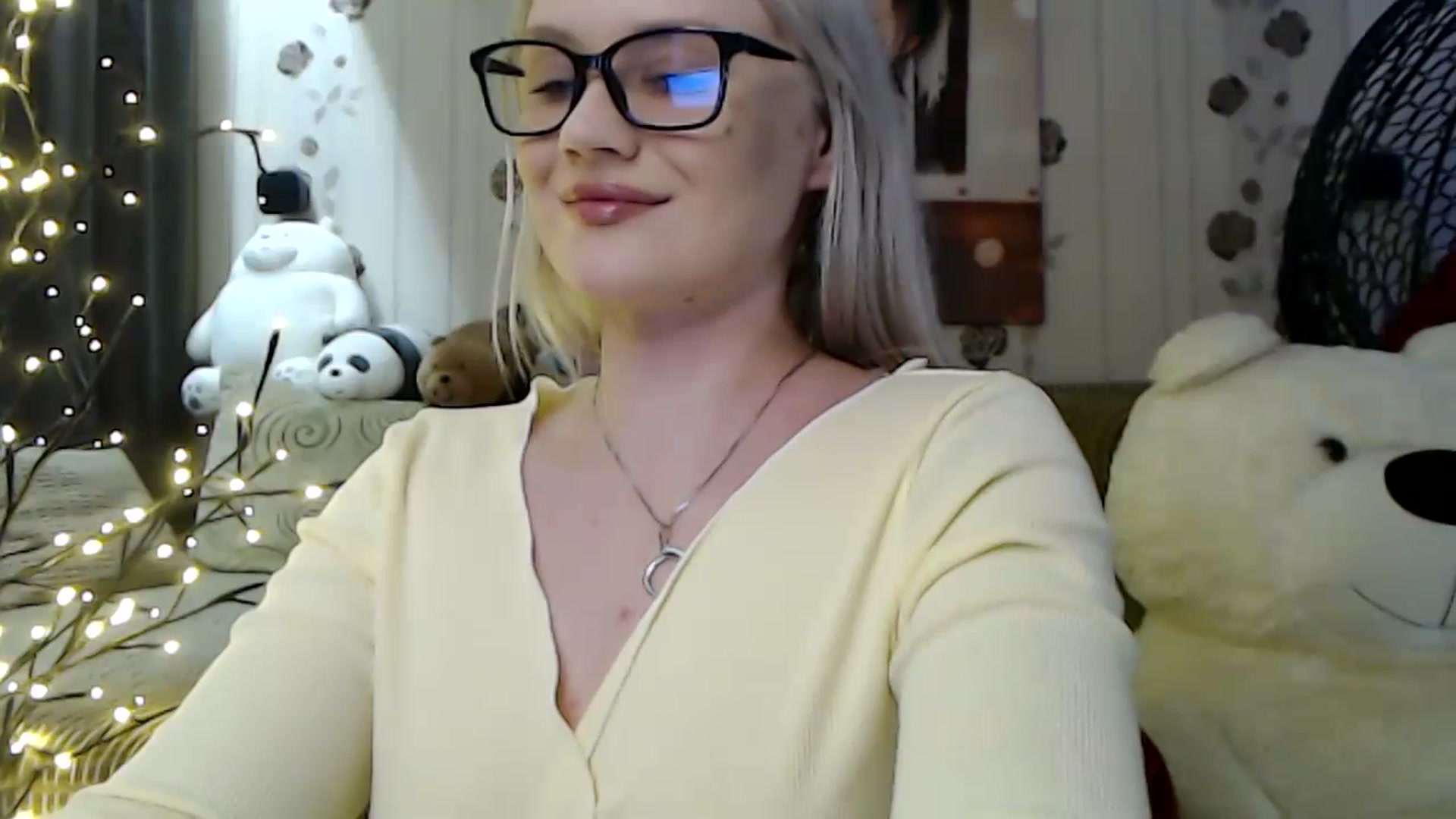 Gallery image thumbnail from RoomOfBears's myfreecams stream on, 02/08/2024, 18:59 image 6 of 20