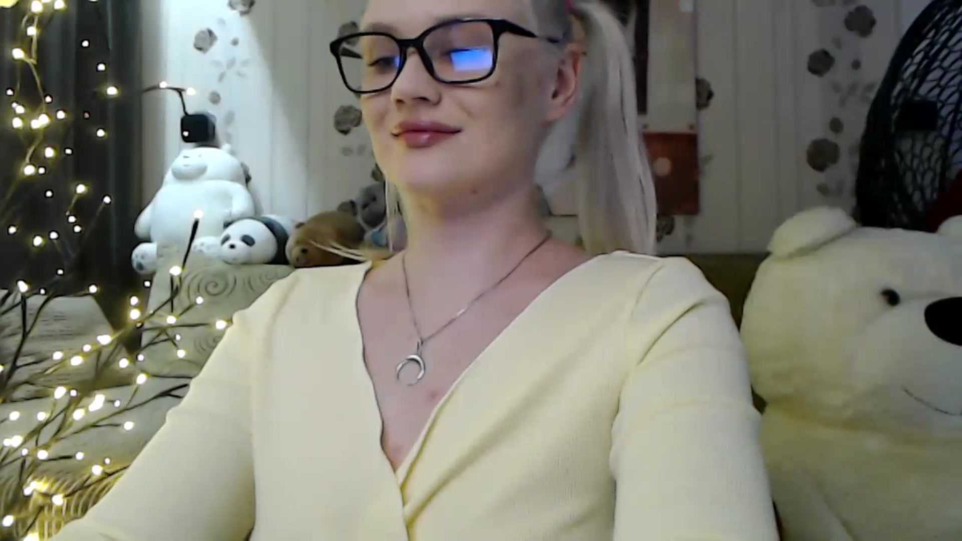 Gallery image thumbnail from RoomOfBears's myfreecams stream on, 02/08/2024, 18:59 image 12 of 20