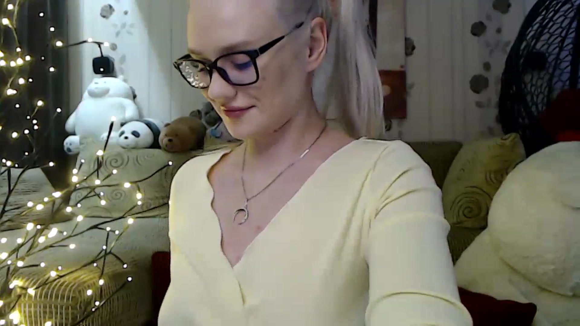 Gallery image thumbnail from RoomOfBears's myfreecams stream on, 02/08/2024, 20:07 image 18 of 20