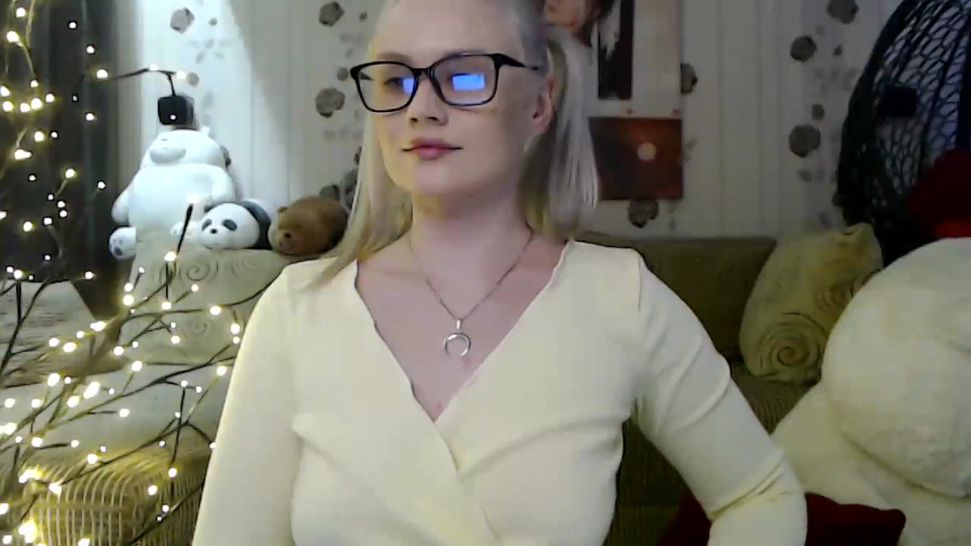 Gallery image thumbnail from RoomOfBears's myfreecams stream on, 02/08/2024, 20:07 image 6 of 20