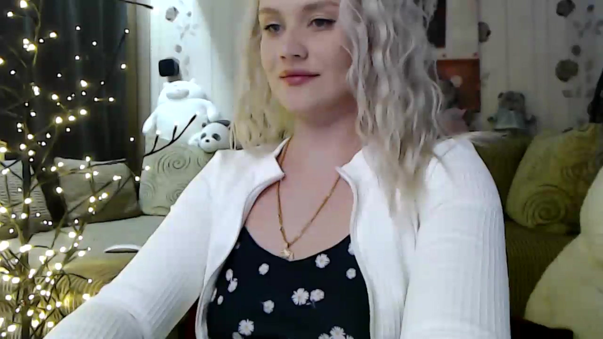 Gallery image thumbnail from RoomOfBears's myfreecams stream on, 03/08/2024, 18:35 image 11 of 20