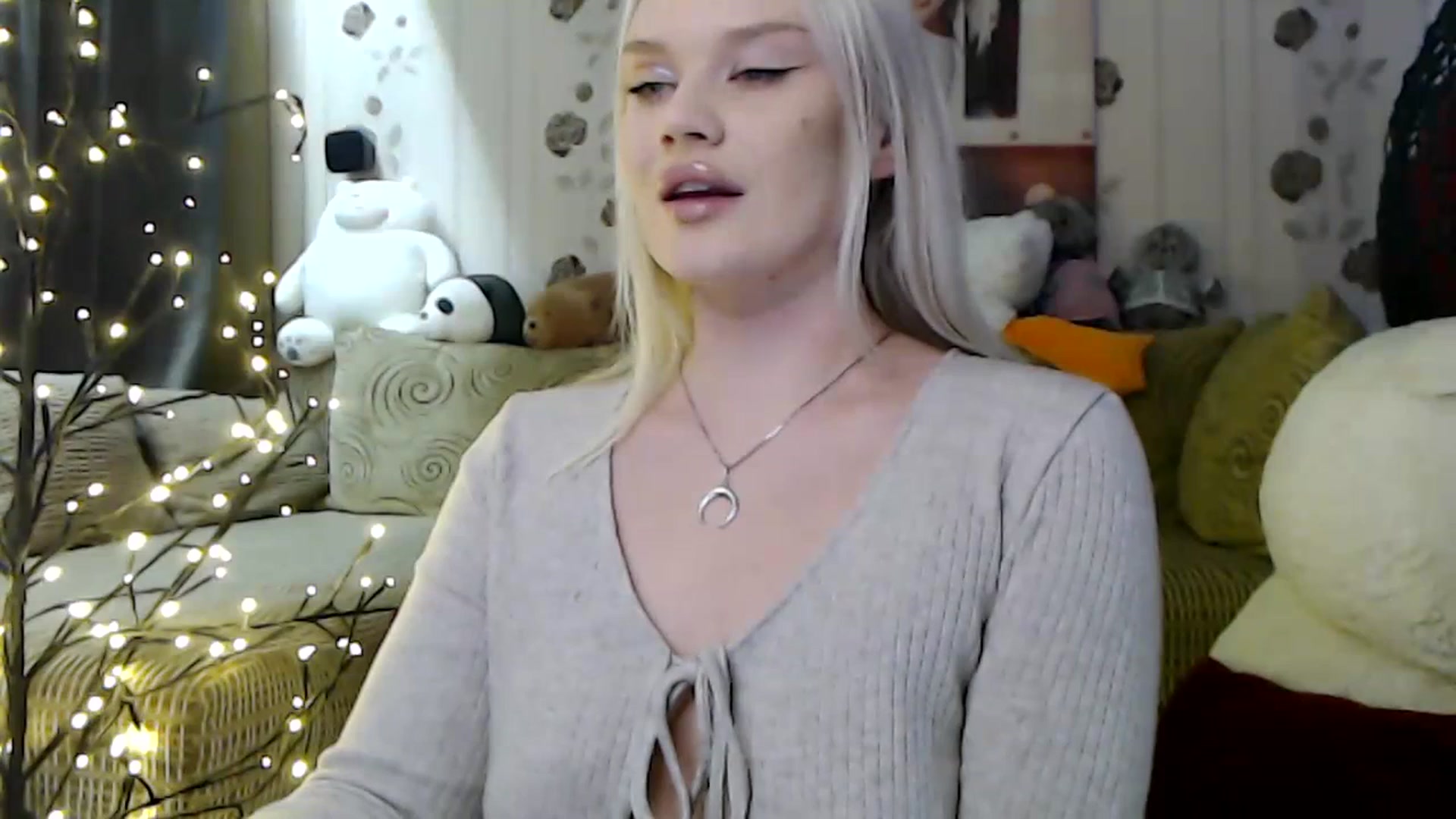 Gallery image thumbnail from RoomOfBears's myfreecams stream on, 03/23/2024, 18:07 image 13 of 20