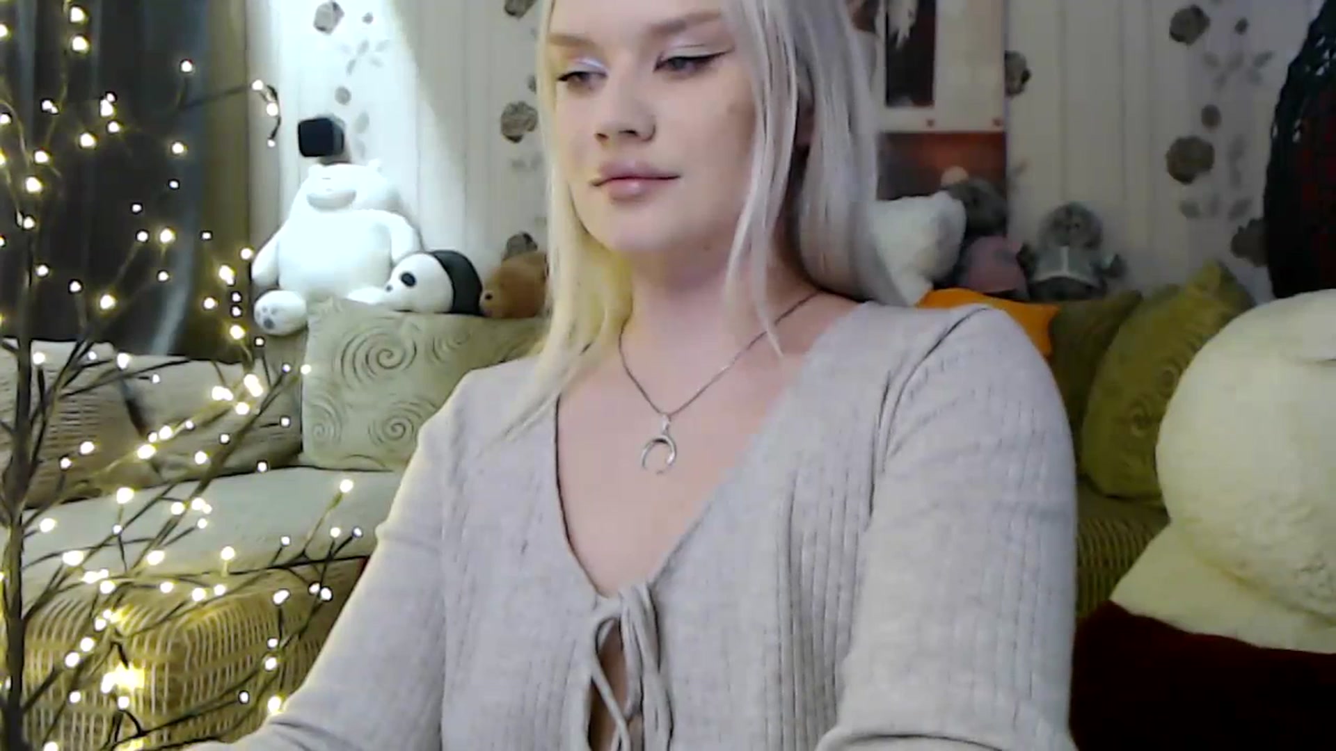 Gallery image thumbnail from RoomOfBears's myfreecams stream on, 03/23/2024, 18:07 image 12 of 20