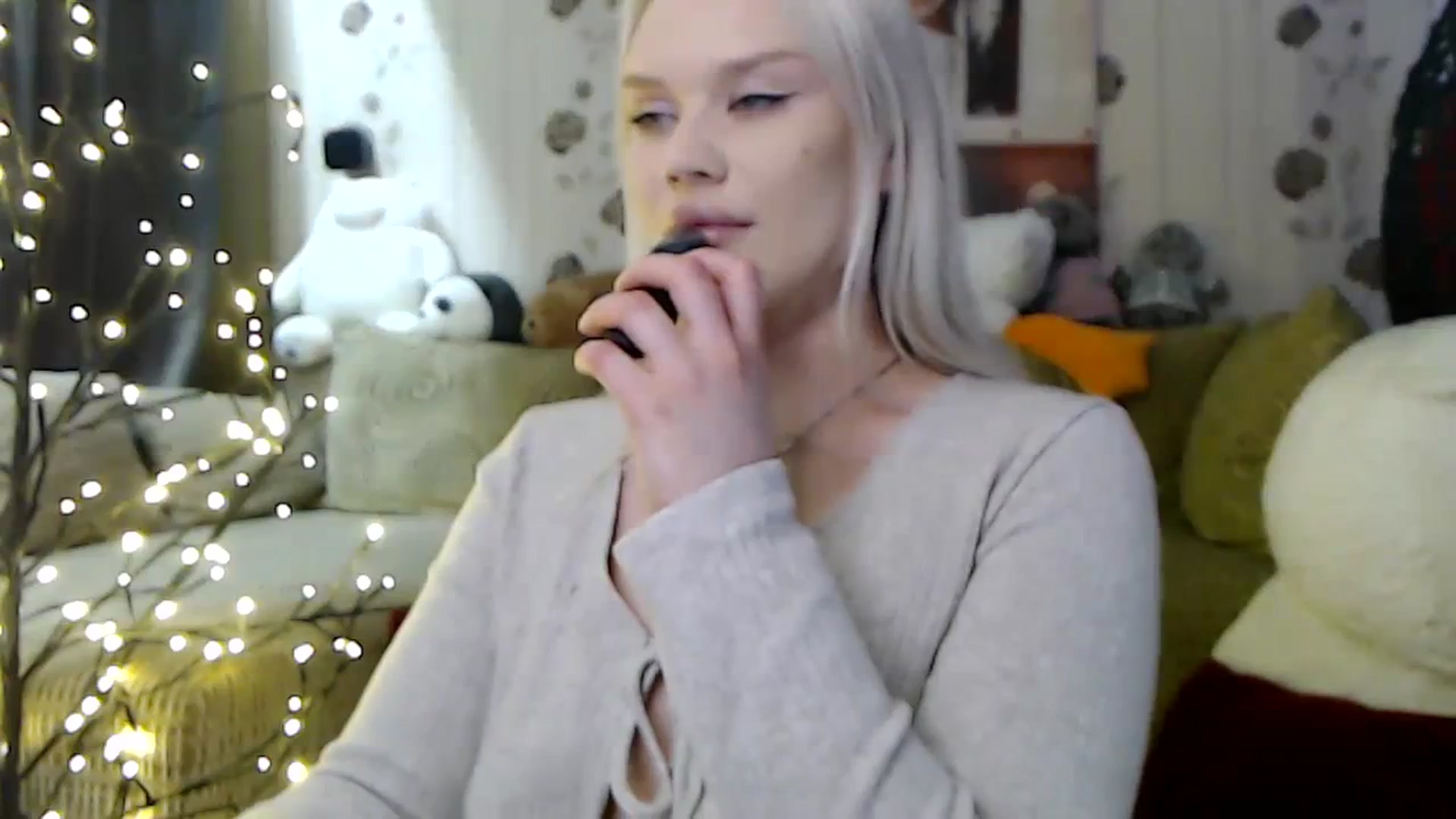 Gallery image thumbnail from RoomOfBears's myfreecams stream on, 03/23/2024, 18:07 image 14 of 20