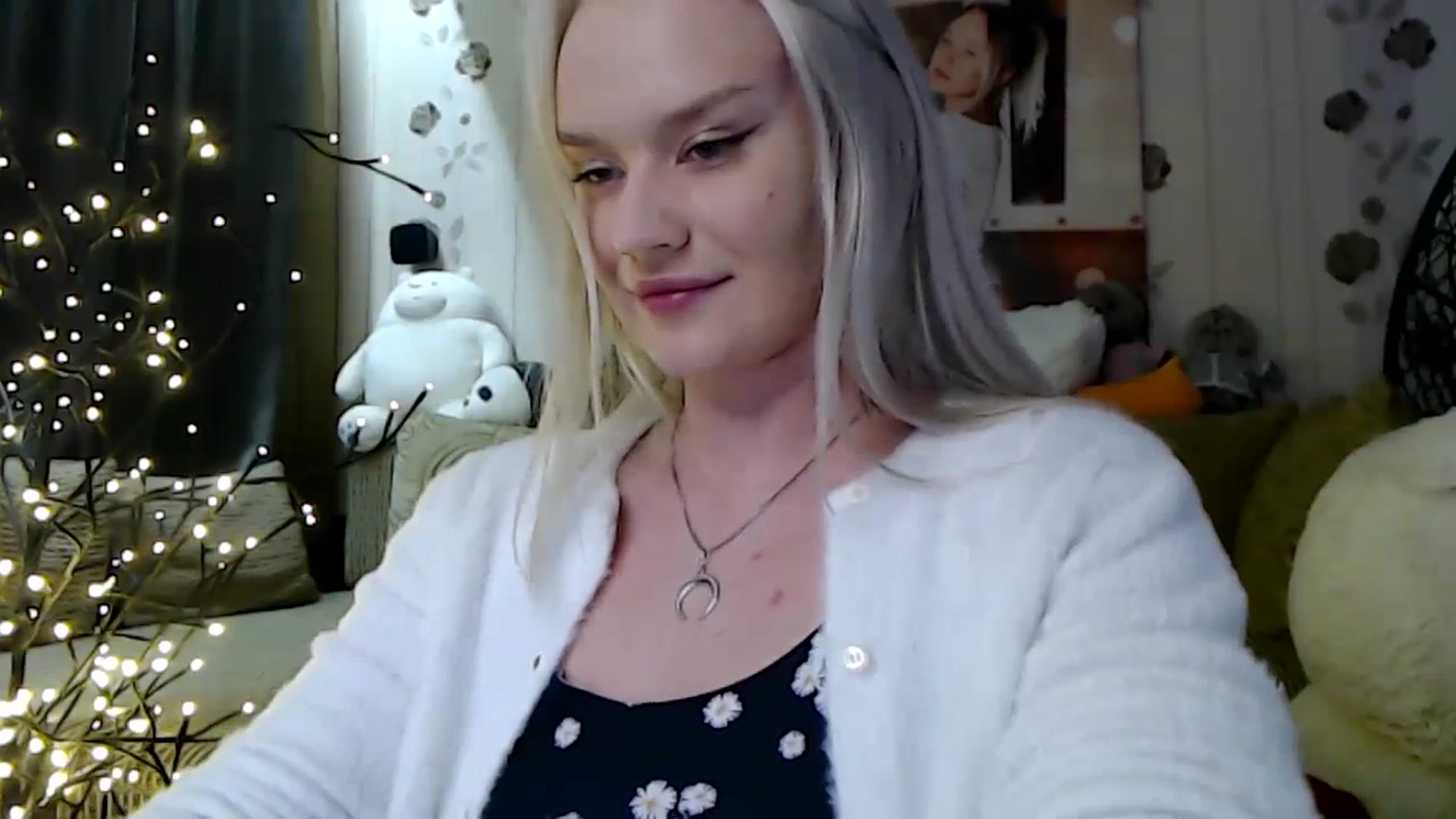 Gallery image thumbnail from RoomOfBears's myfreecams stream on, 03/27/2024, 18:33 image 8 of 20
