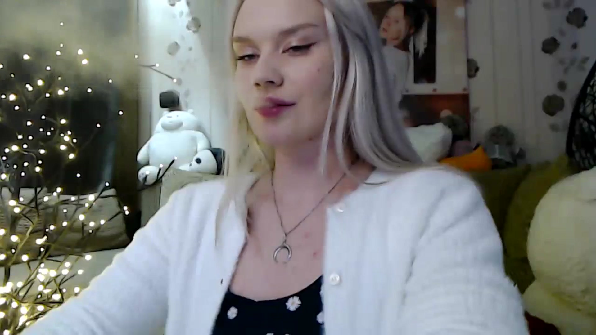 Gallery image thumbnail from RoomOfBears's myfreecams stream on, 03/27/2024, 18:33 image 12 of 20
