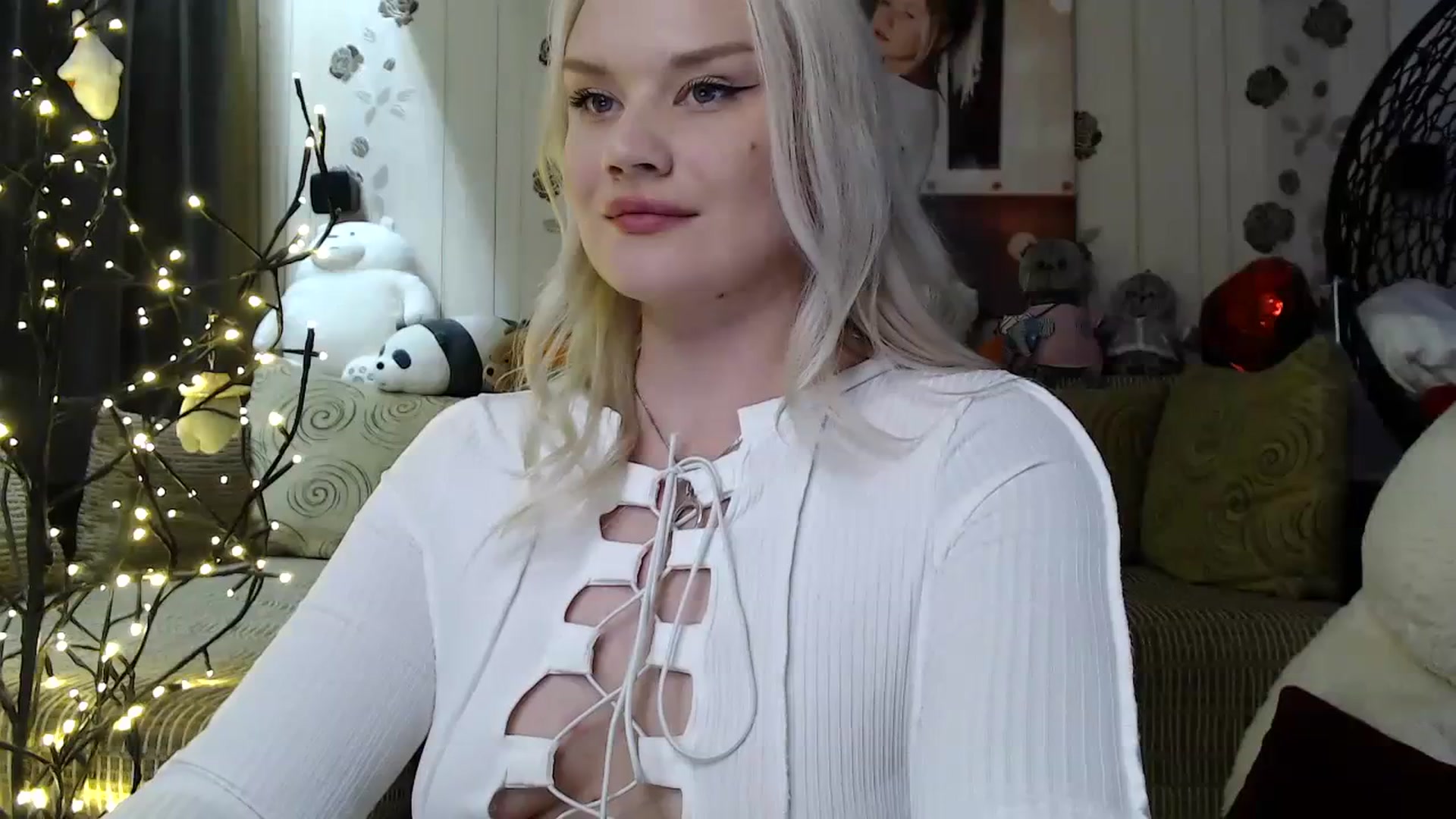 Gallery image thumbnail from RoomOfBears's myfreecams stream on, 04/14/2024, 18:09 image 1 of 20