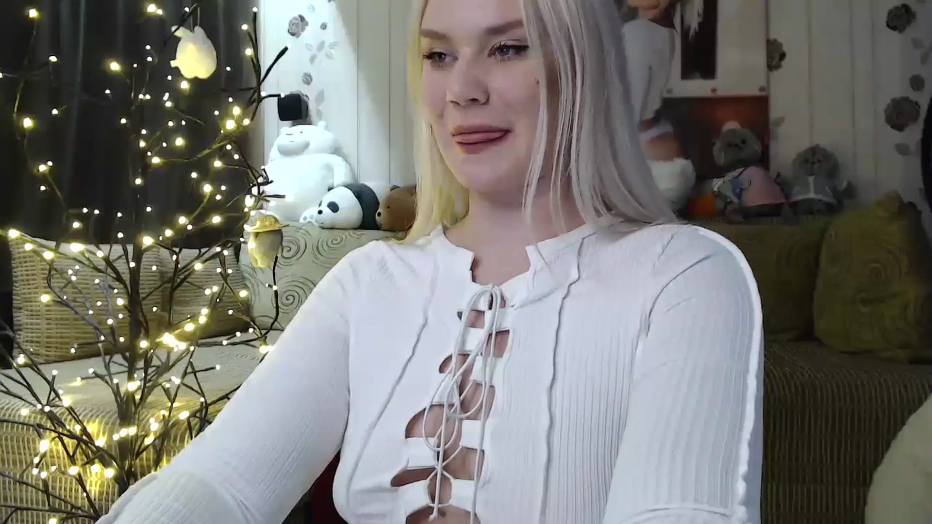 Gallery image thumbnail from RoomOfBears's myfreecams stream on, 04/21/2024, 15:39 image 17 of 20