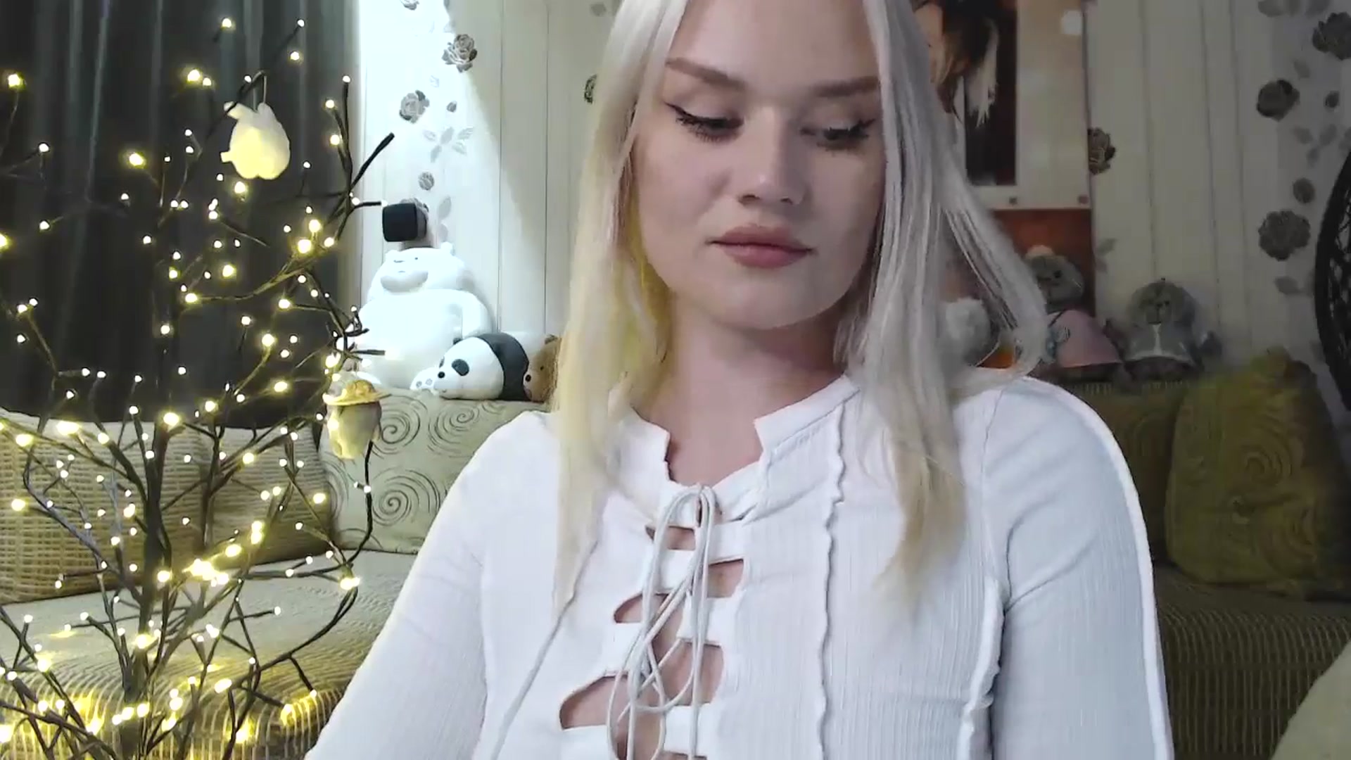 Gallery image thumbnail from RoomOfBears's myfreecams stream on, 04/21/2024, 15:39 image 16 of 20