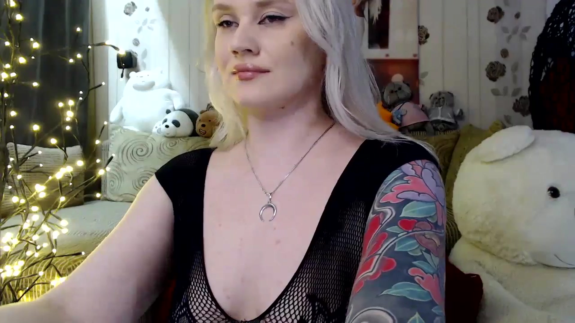 Gallery image thumbnail from RoomOfBears's myfreecams stream on, 05/19/2024, 16:42 image 7 of 20