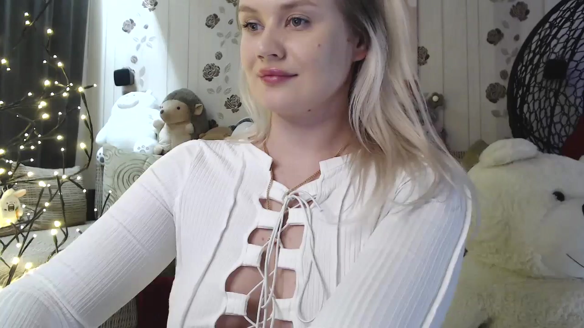 Gallery image thumbnail from RoomOfBears's myfreecams stream on, 11/03/2024, 16:20 image 5 of 20
