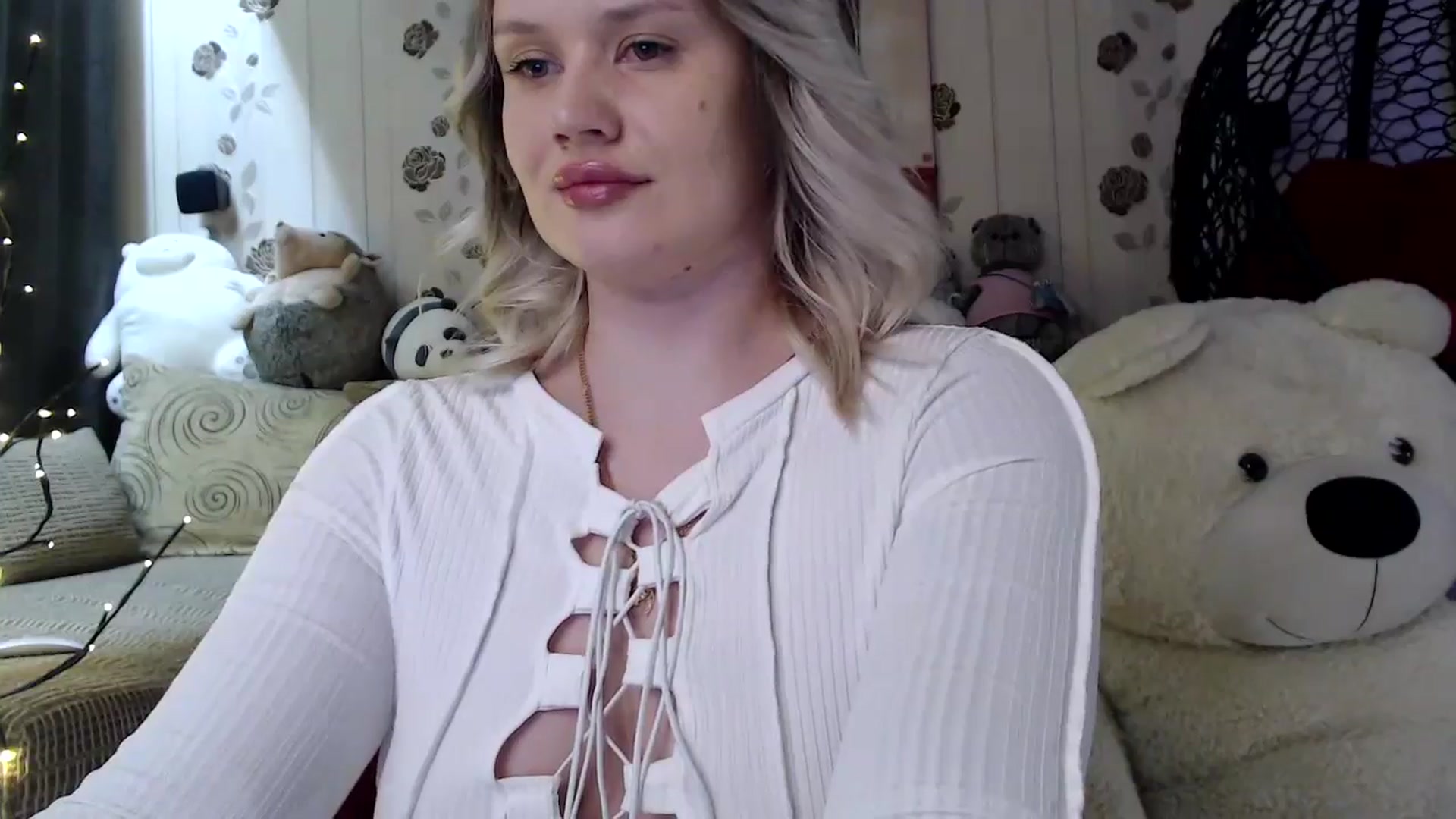 Gallery image thumbnail from RoomOfBears's myfreecams stream on, 04/10/2025, 17:04 image 18 of 20