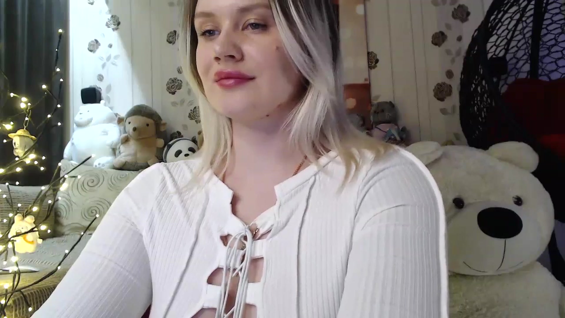 Gallery image thumbnail from RoomOfBears's myfreecams stream on, 04/13/2025, 17:08 image 19 of 20