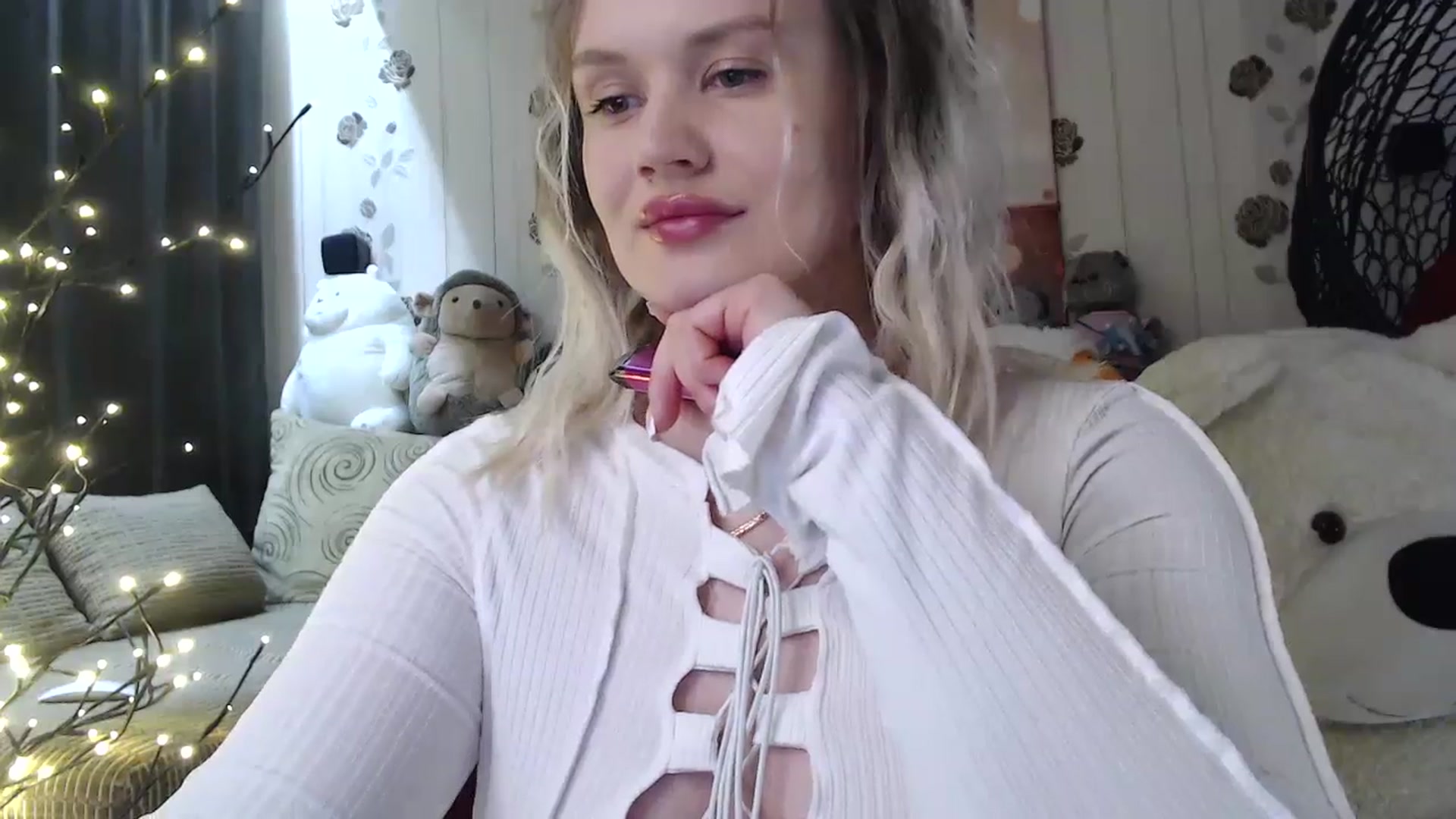 Gallery image thumbnail from RoomOfBears's myfreecams stream on, 04/21/2025, 16:45 image 18 of 20