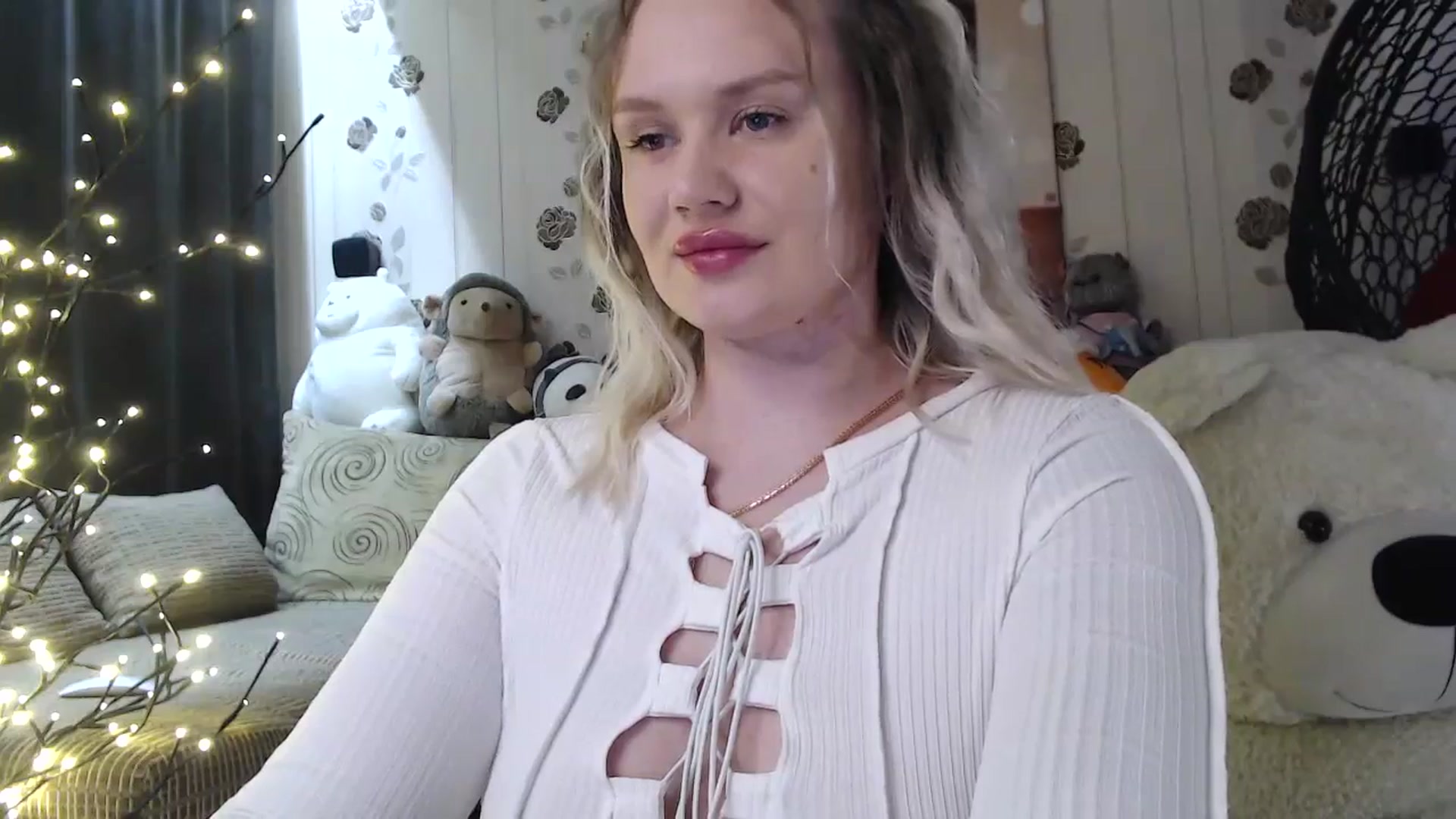 Gallery image thumbnail from RoomOfBears's myfreecams stream on, 04/21/2025, 16:45 image 19 of 20