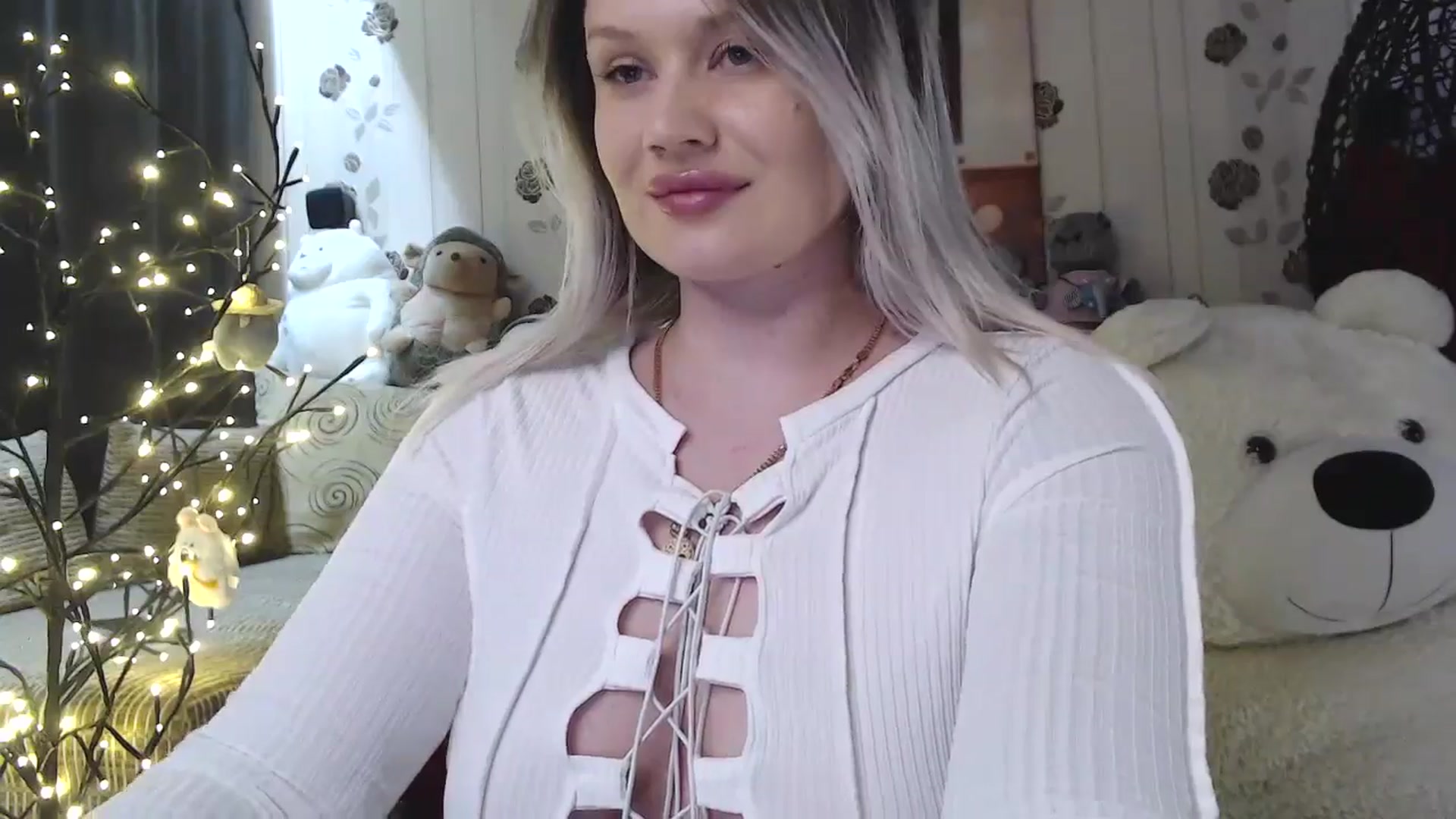 Gallery image thumbnail from RoomOfBears's myfreecams stream on, 05/11/2025, 16:57 image 10 of 20