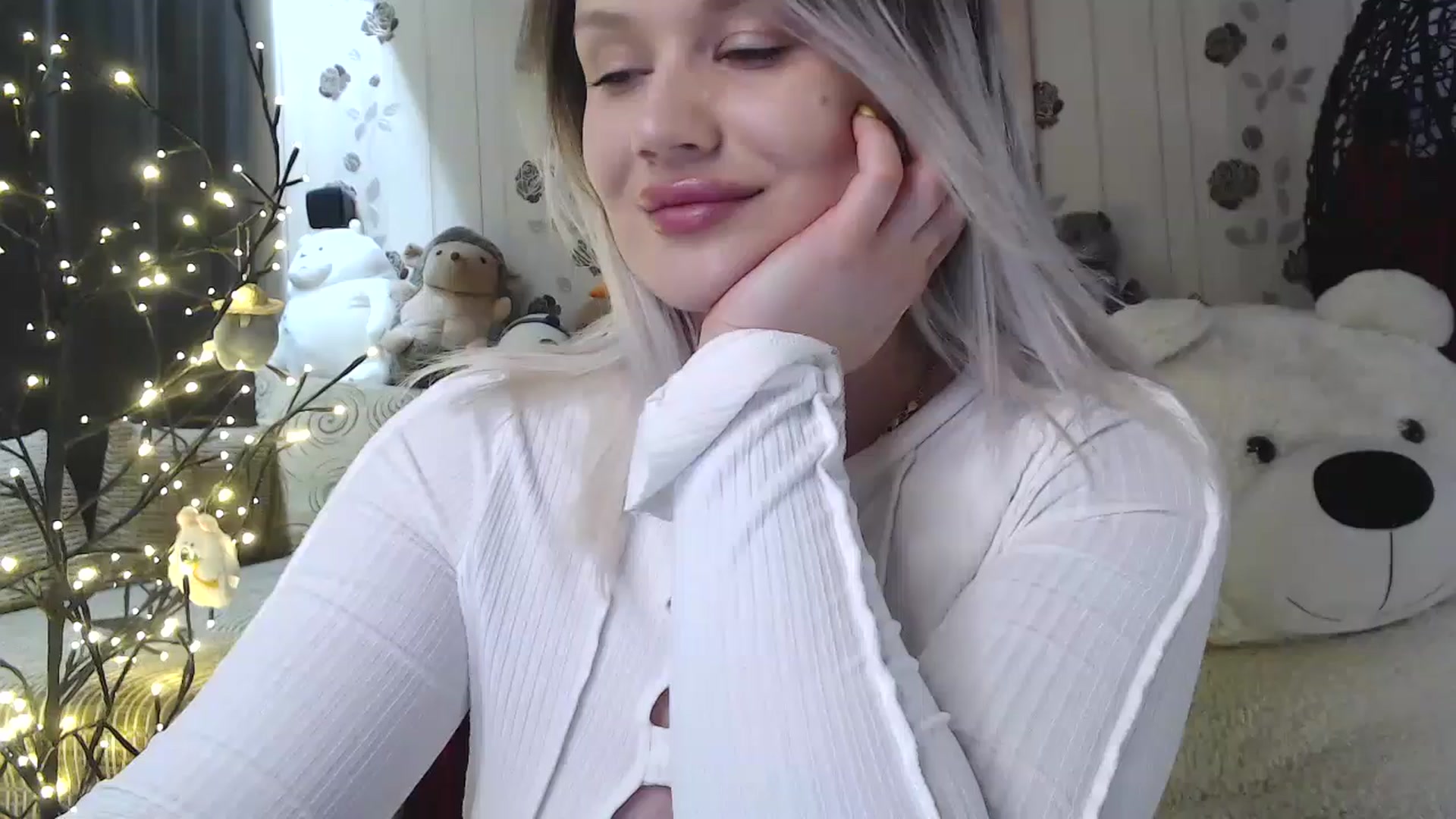 Gallery image thumbnail from RoomOfBears's myfreecams stream on, 05/11/2025, 16:57 image 13 of 20