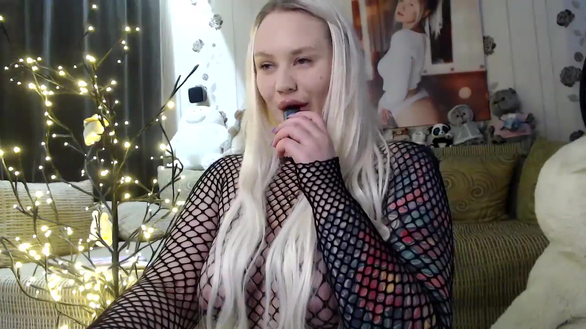 Gallery image thumbnail from RoomOfBears's myfreecams stream on, 12/06/2025, 15:47 image 11 of 20