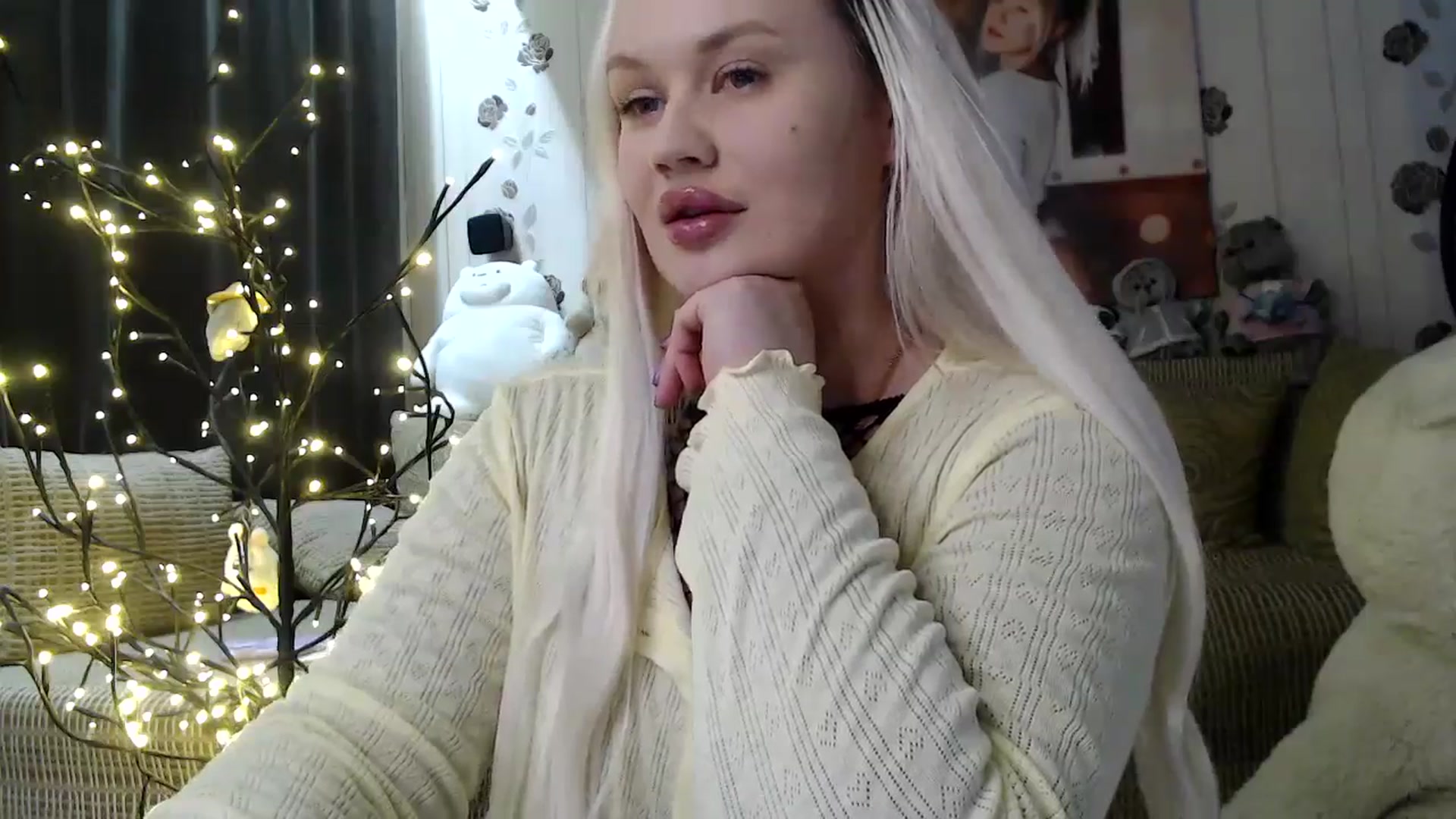 Gallery image thumbnail from RoomOfBears's myfreecams stream on, 12/06/2025, 15:47 image 8 of 20