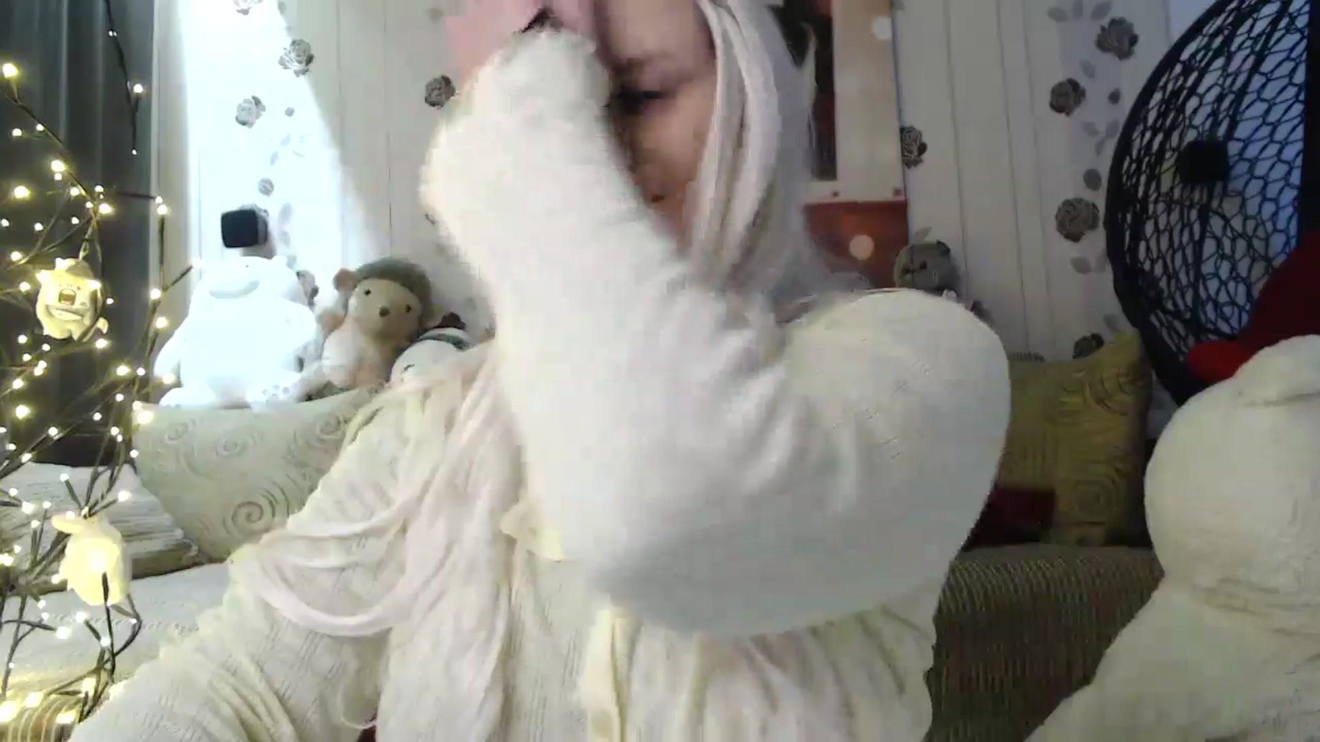 Gallery image thumbnail from RoomOfBears's myfreecams stream on, 12/09/2025, 15:36 image 7 of 20