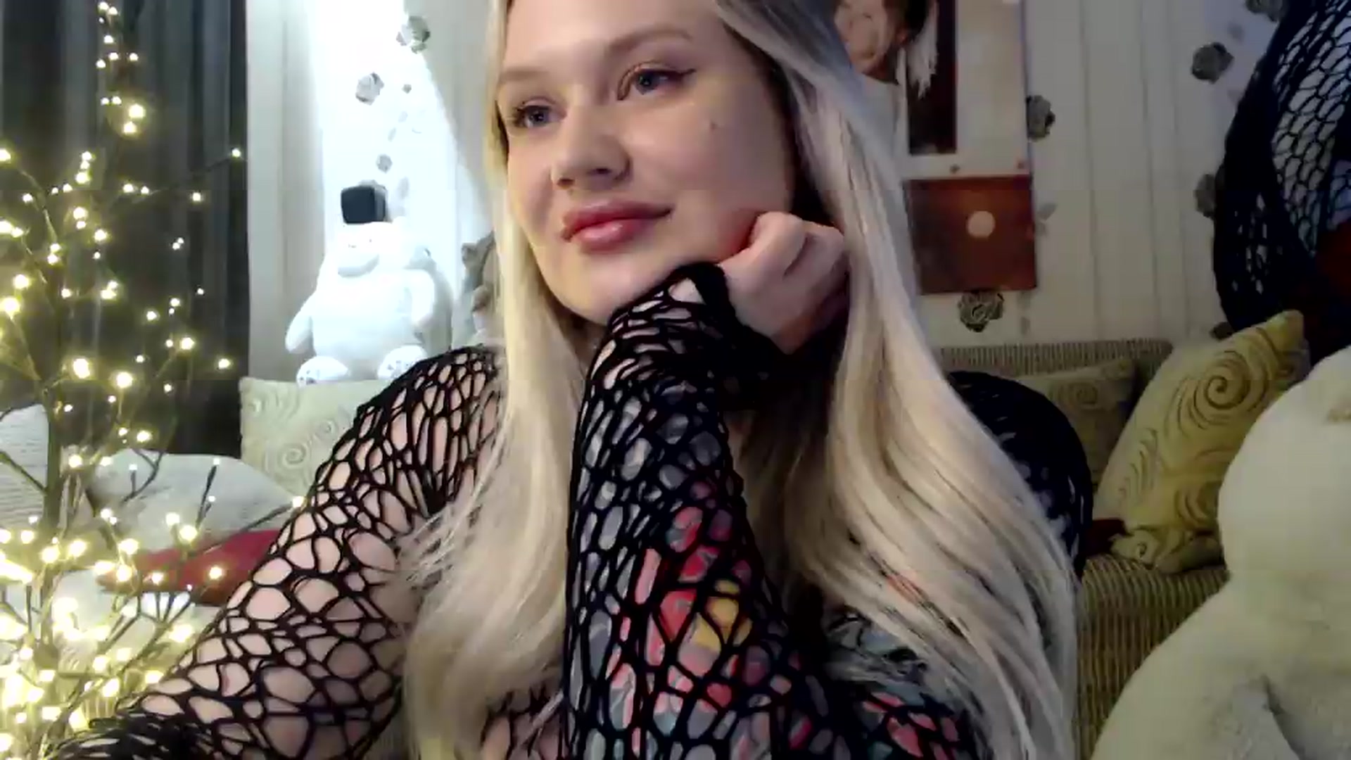 Gallery image thumbnail from RoomOfBears's myfreecams stream on, 08/07/2026, 17:19 image 15 of 20