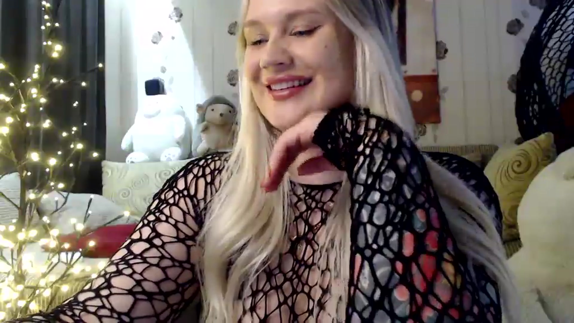 Gallery image thumbnail from RoomOfBears's myfreecams stream on, 08/07/2026, 17:19 image 16 of 20