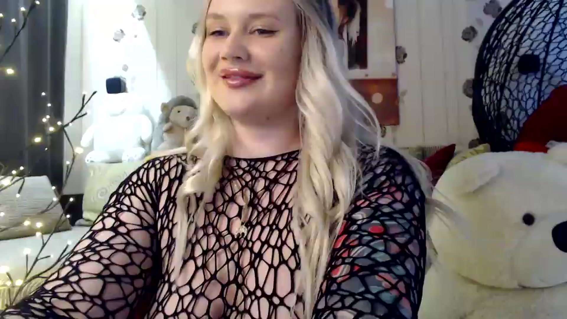 Gallery image thumbnail from RoomOfBears's myfreecams stream on, 08/12/2026, 15:05 image 1 of 20