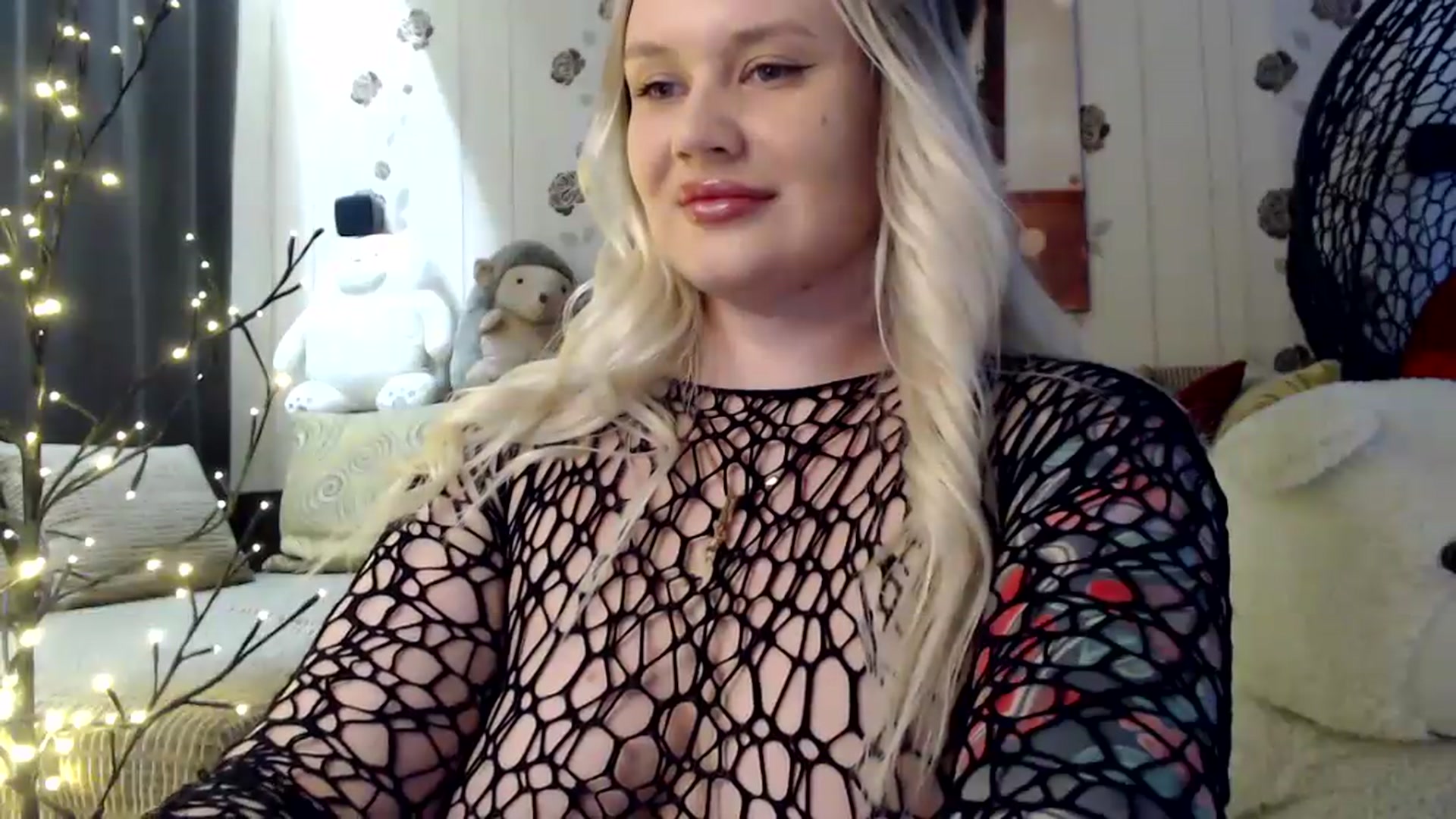 Gallery image thumbnail from RoomOfBears's myfreecams stream on, 08/12/2026, 15:05 image 17 of 20