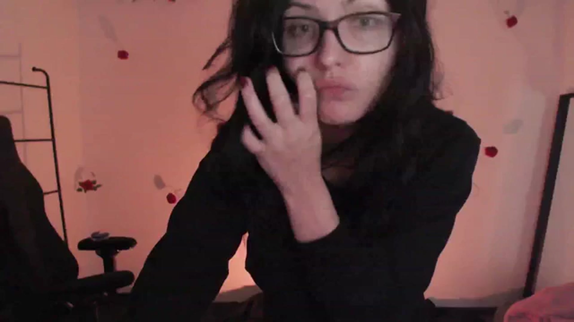 Gallery image thumbnail from RoomTempIQ's myfreecams stream on, 03/15/2024, 02:00 image 7 of 20