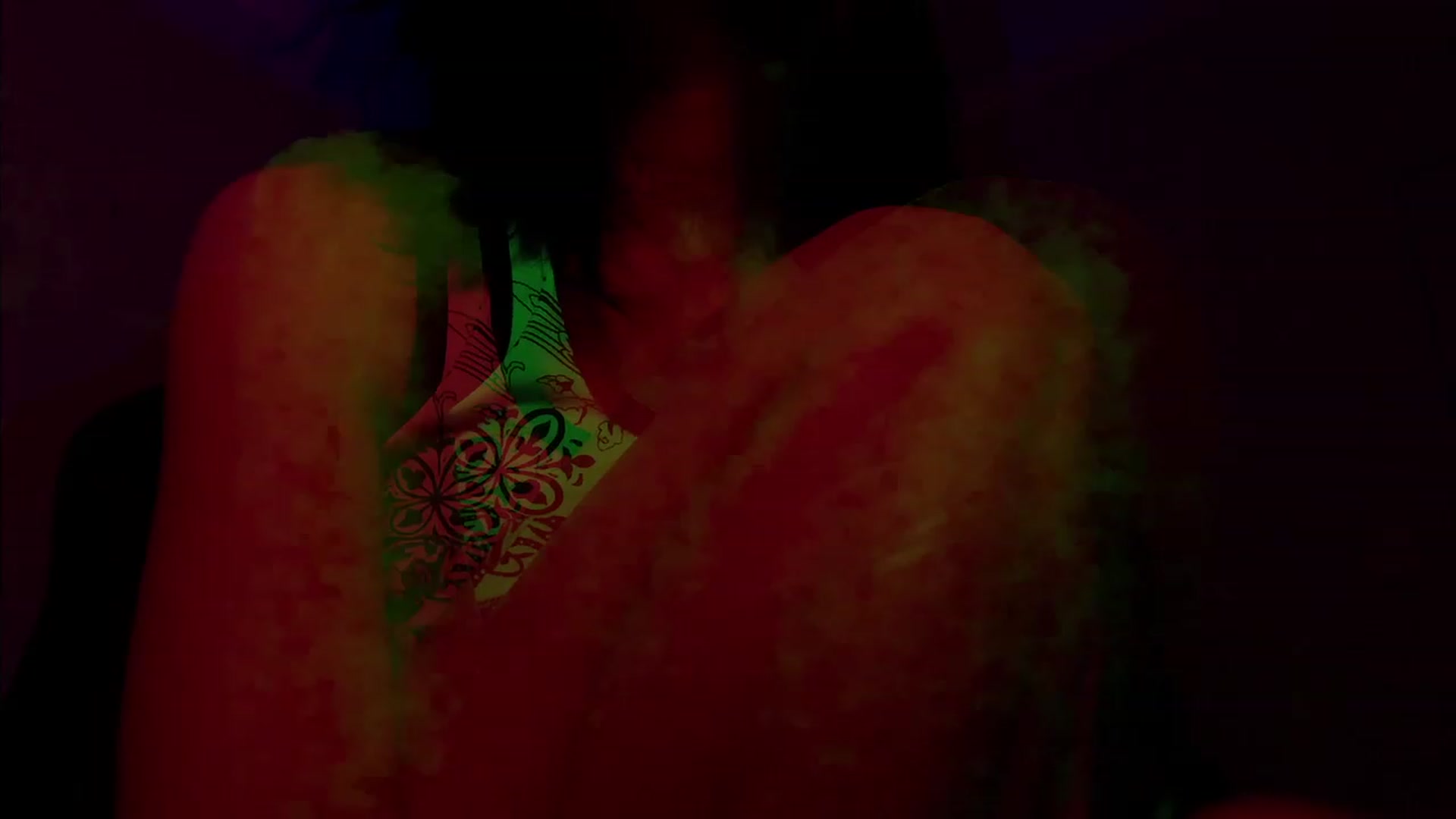 Gallery image thumbnail from RoomToAvoid's myfreecams stream on, 11/19/2022, 04:45 image 1 of 20