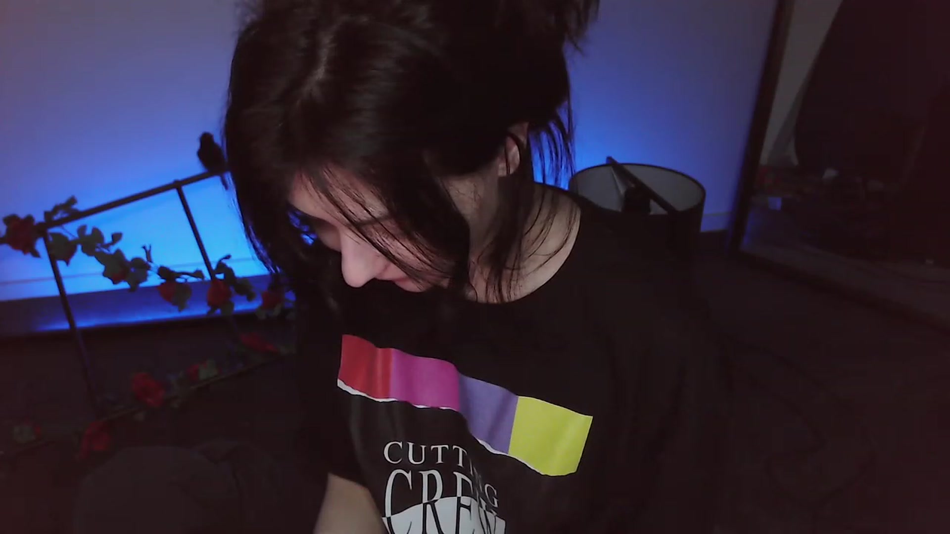 Gallery image thumbnail from RoomToAvoid's myfreecams stream on, 11/24/2022, 05:19 image 9 of 20