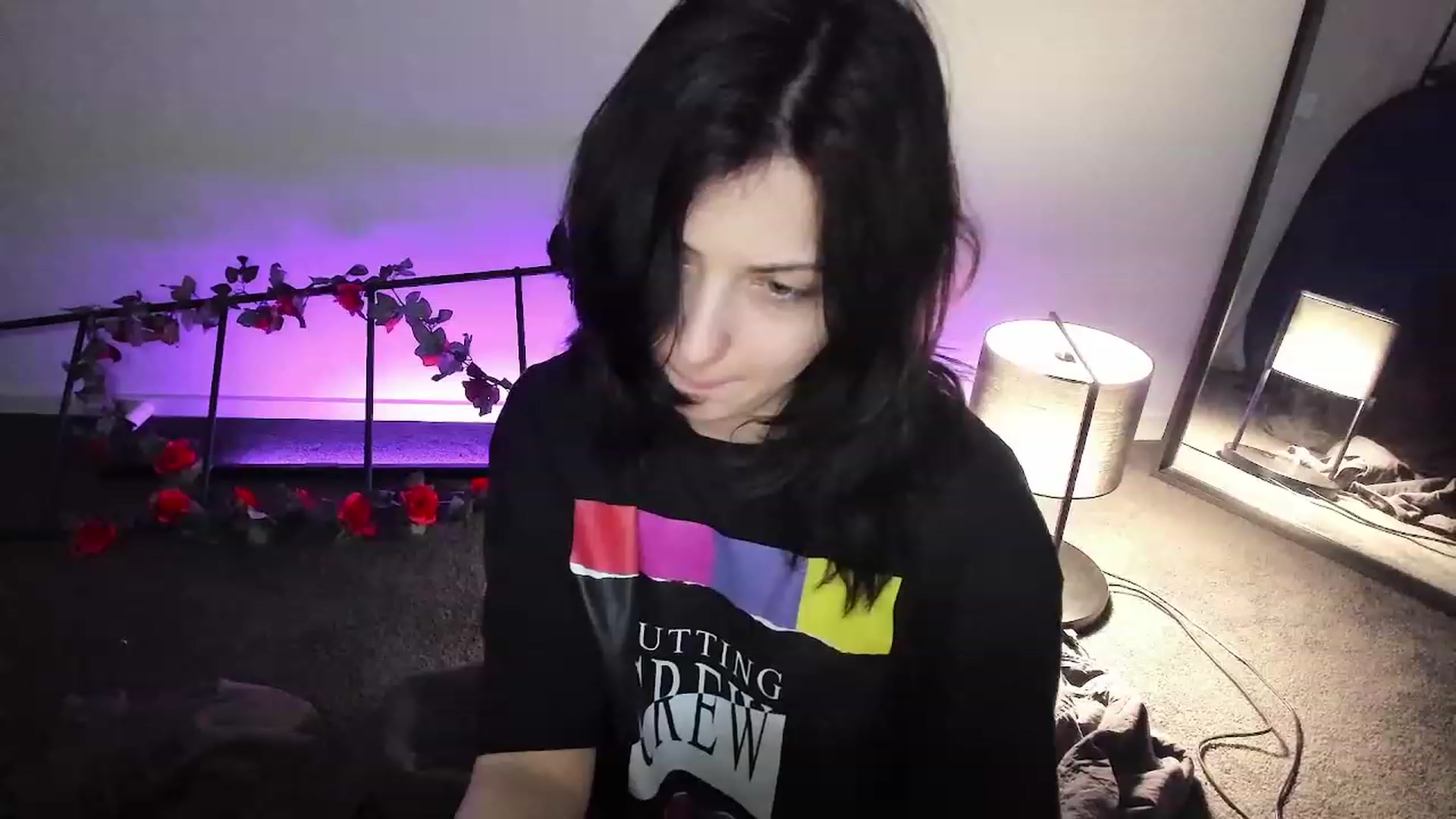 Gallery image thumbnail from RoomToAvoid's myfreecams stream on, 11/24/2022, 05:19 image 15 of 20