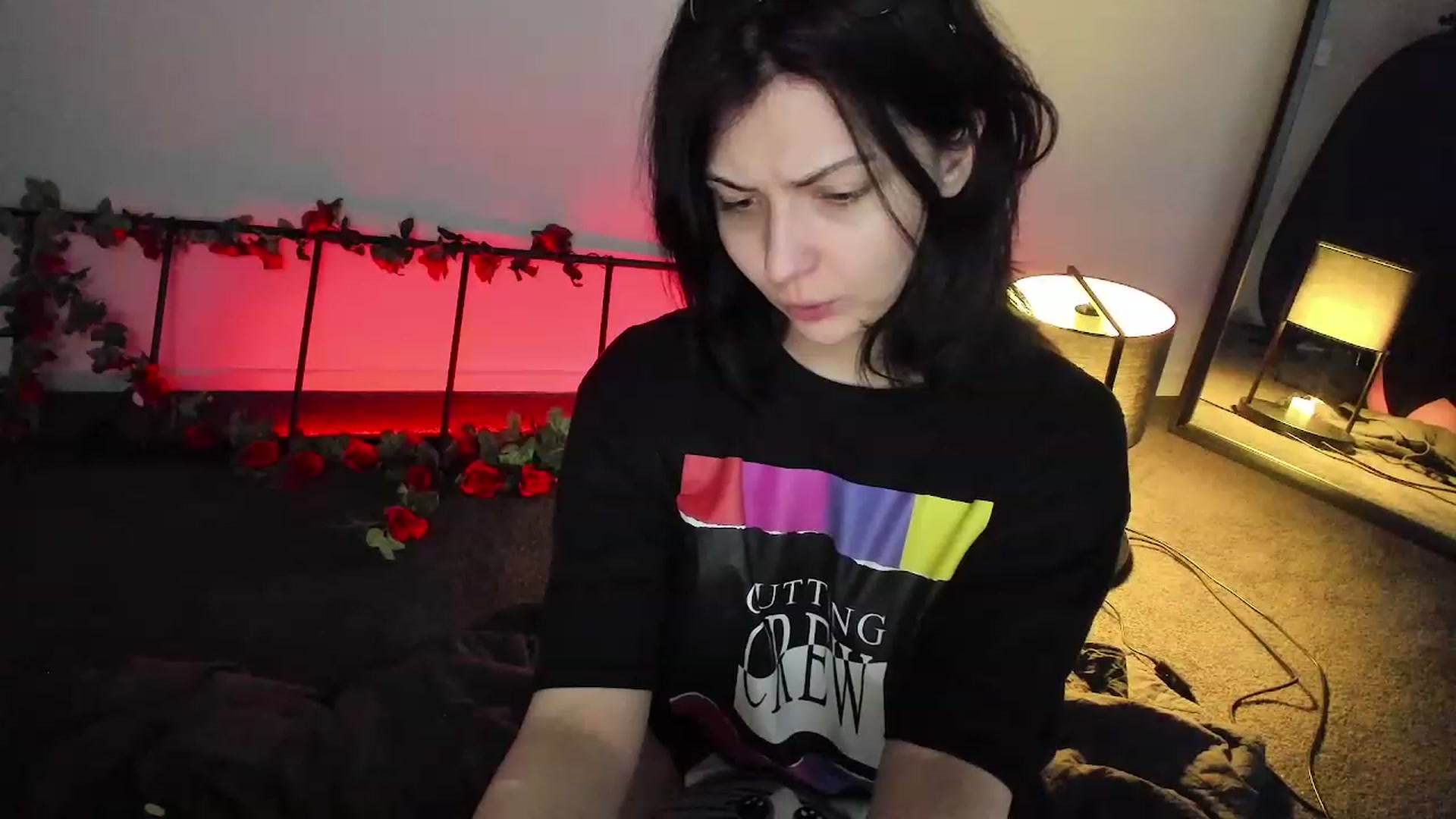 Gallery image thumbnail from RoomToAvoid's myfreecams stream on, 11/24/2022, 06:36 image 11 of 20