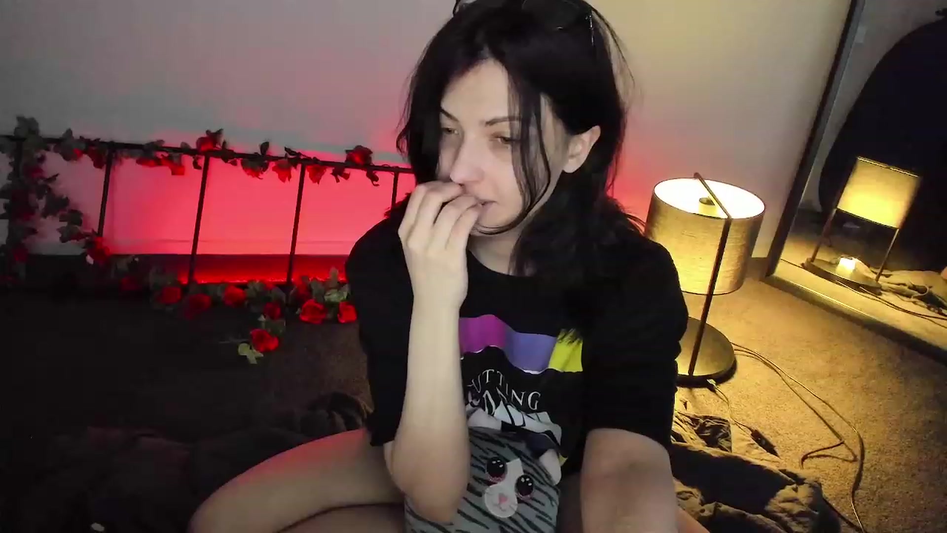 Gallery image thumbnail from RoomToAvoid's myfreecams stream on, 11/24/2022, 06:36 image 12 of 20