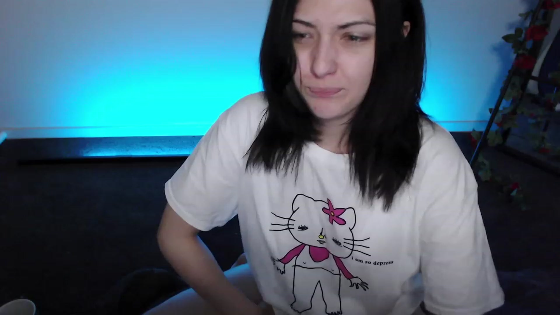 Gallery image thumbnail from RoomToAvoid's myfreecams stream on, 11/26/2022, 02:43 image 16 of 20