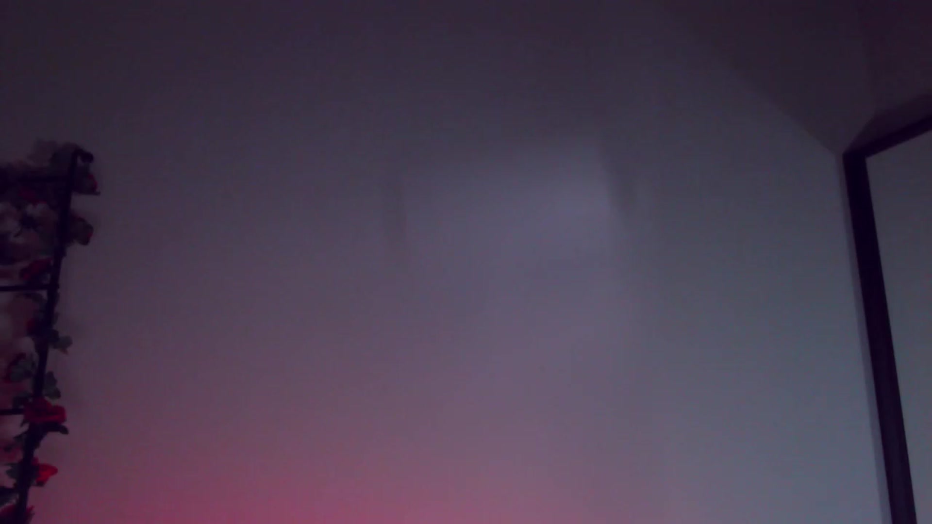 Gallery image thumbnail from RoomToAvoid's myfreecams stream on, 11/26/2022, 08:22 image 17 of 20