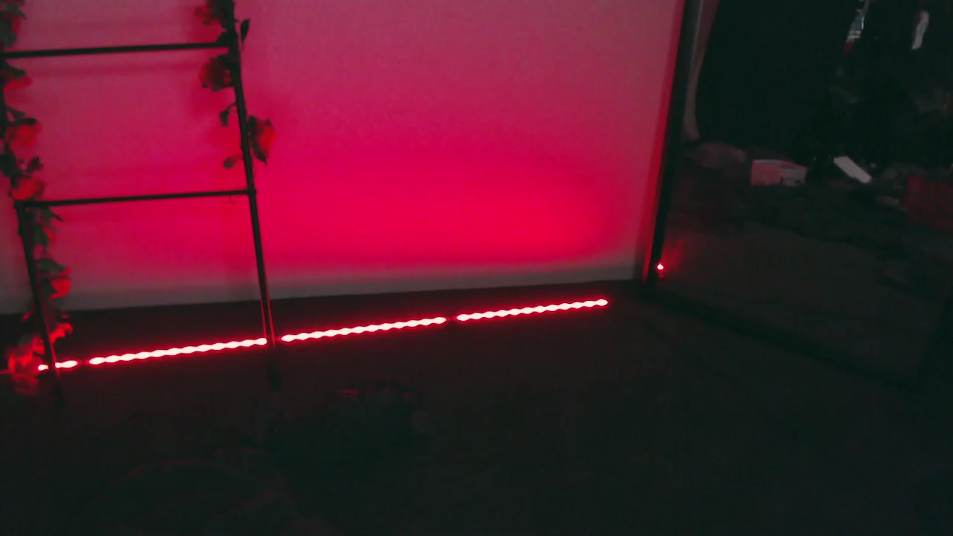Gallery image thumbnail from RoomToAvoid's myfreecams stream on, 11/27/2022, 05:30 image 18 of 20