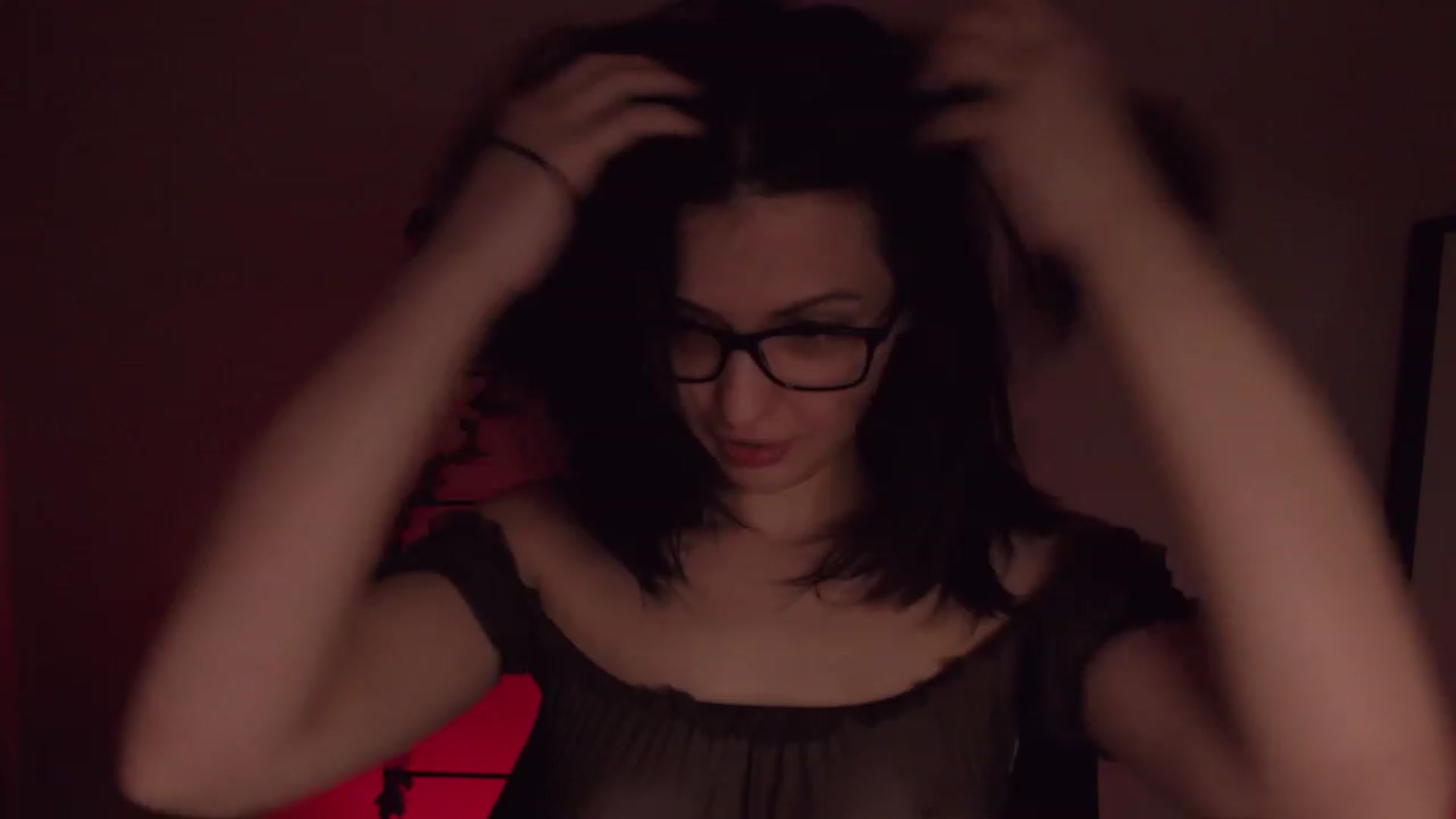 Gallery image thumbnail from RoomToAvoid's myfreecams stream on, 12/03/2022, 06:44 image 9 of 20
