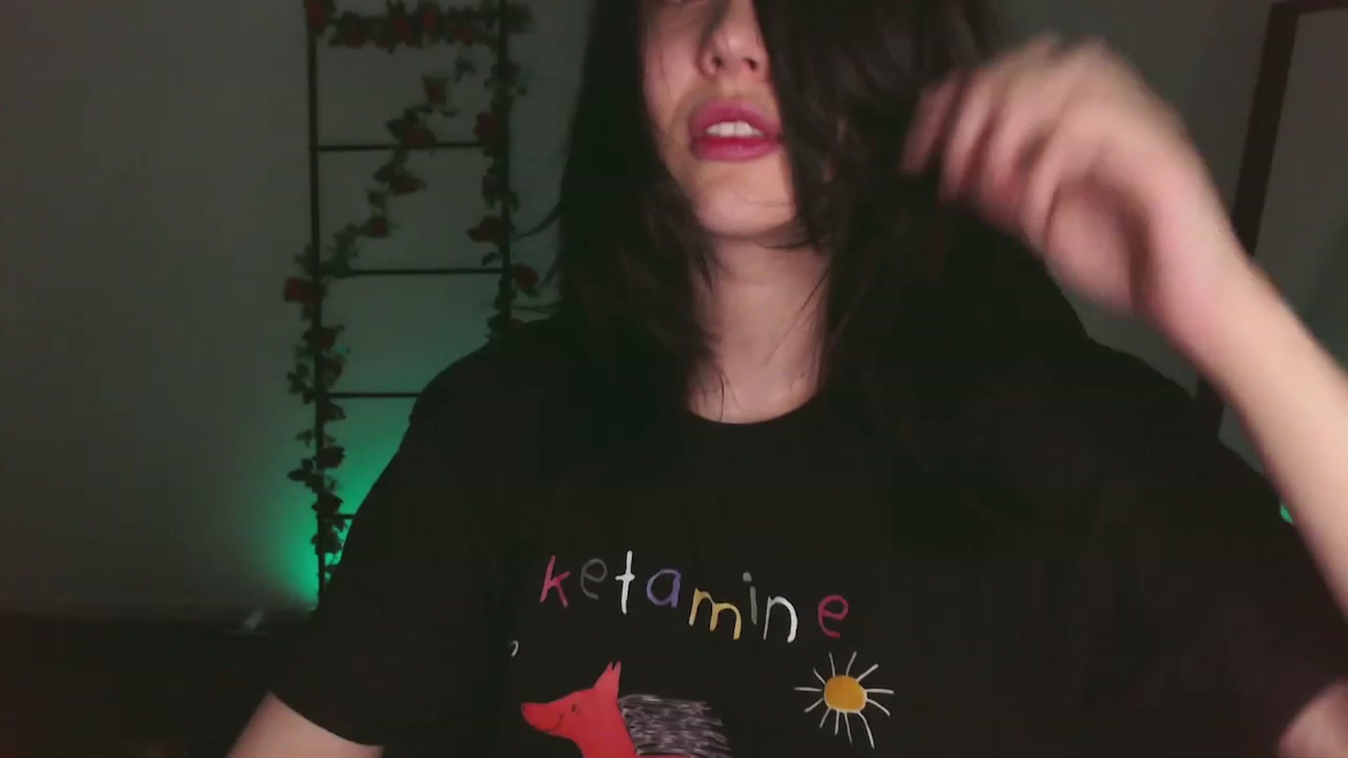 Gallery image thumbnail from RoomToAvoid's myfreecams stream on, 12/04/2022, 01:52 image 8 of 20